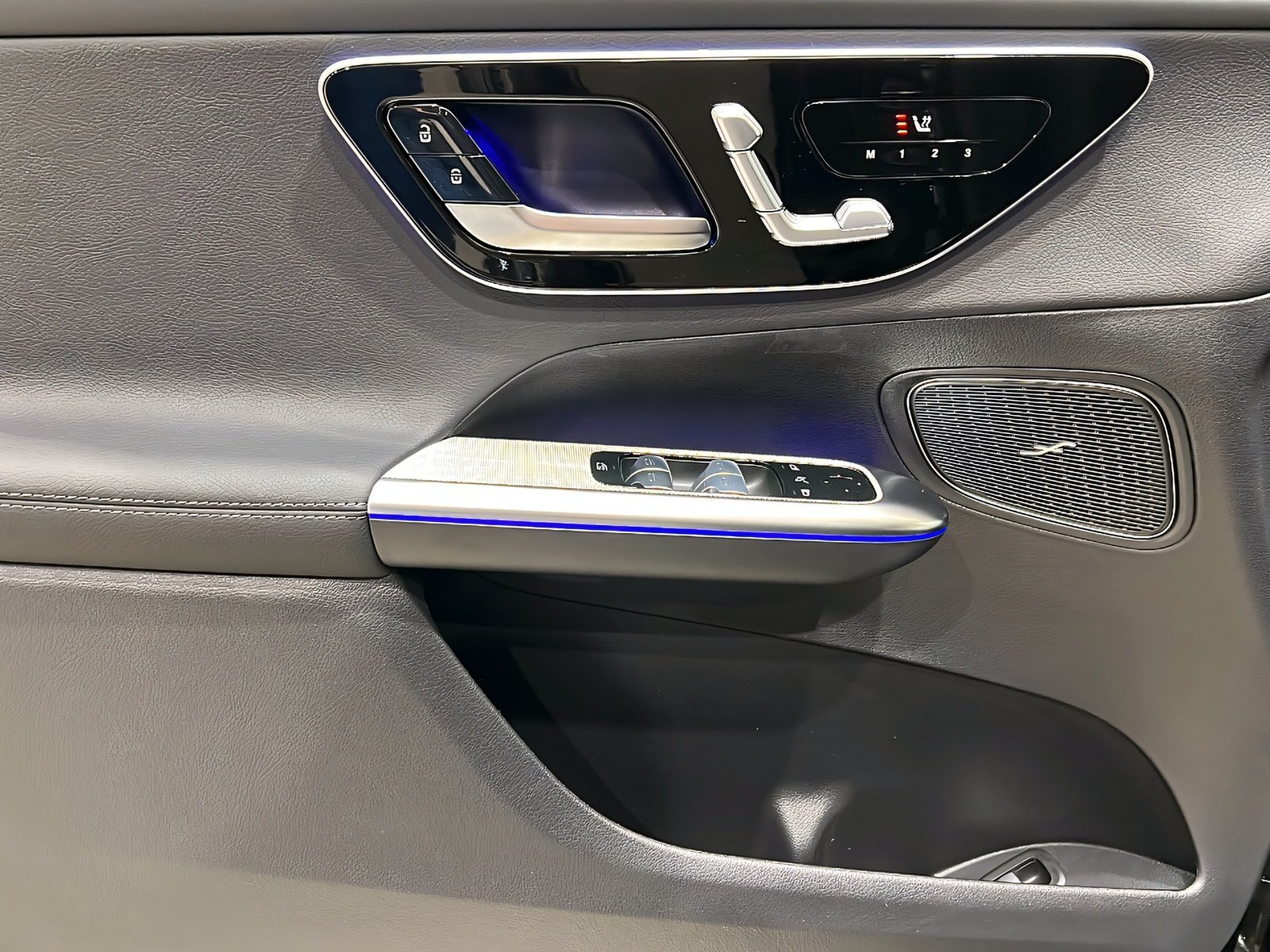 GLC 220d 4MATIC AMG+NIGHT+EASY-PACK+Ambi+AHK+360 Bild 13