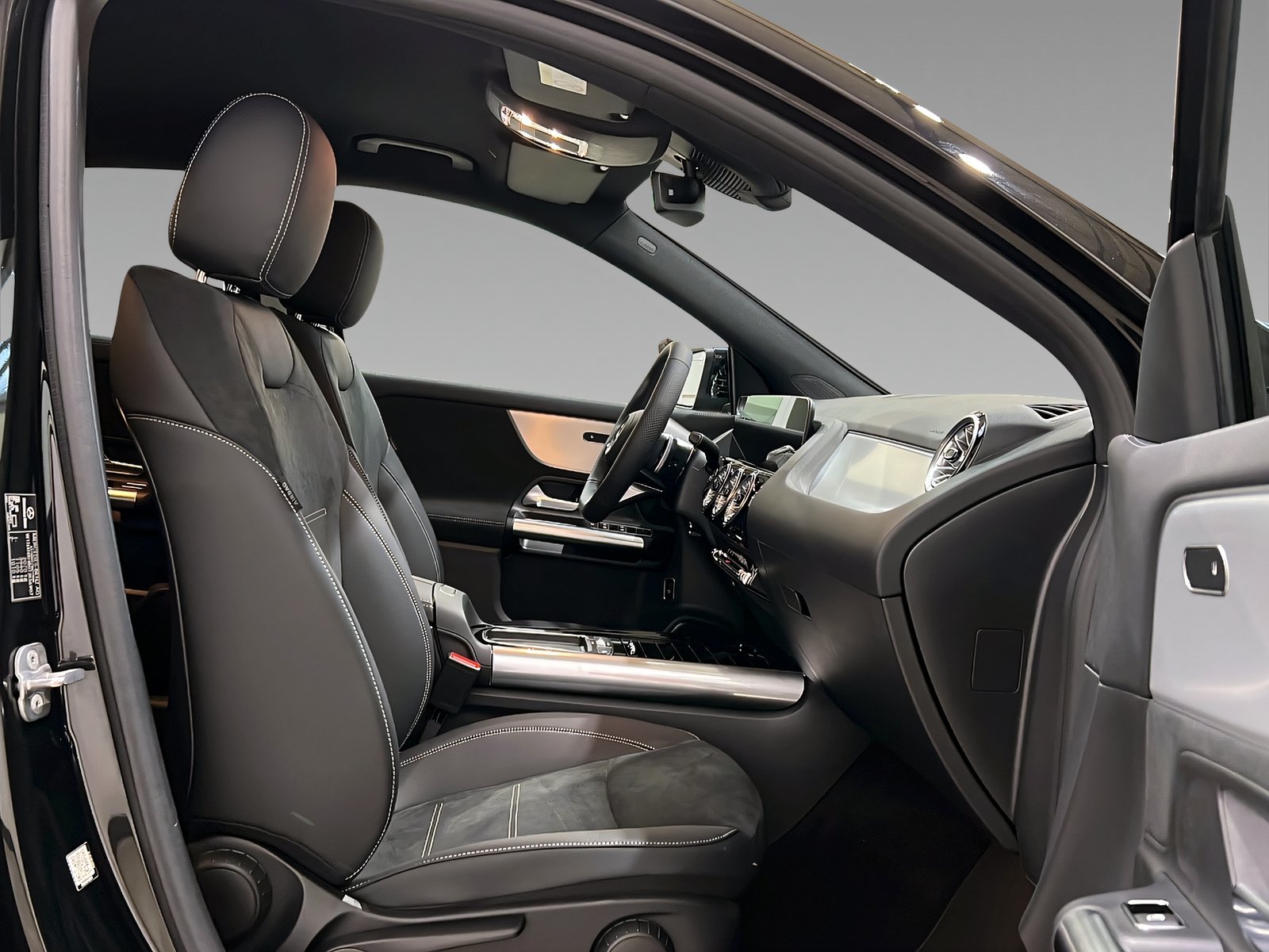 GLA 200 AMG+EDITION+20''+Kamera+TotW+AHK Bild 12