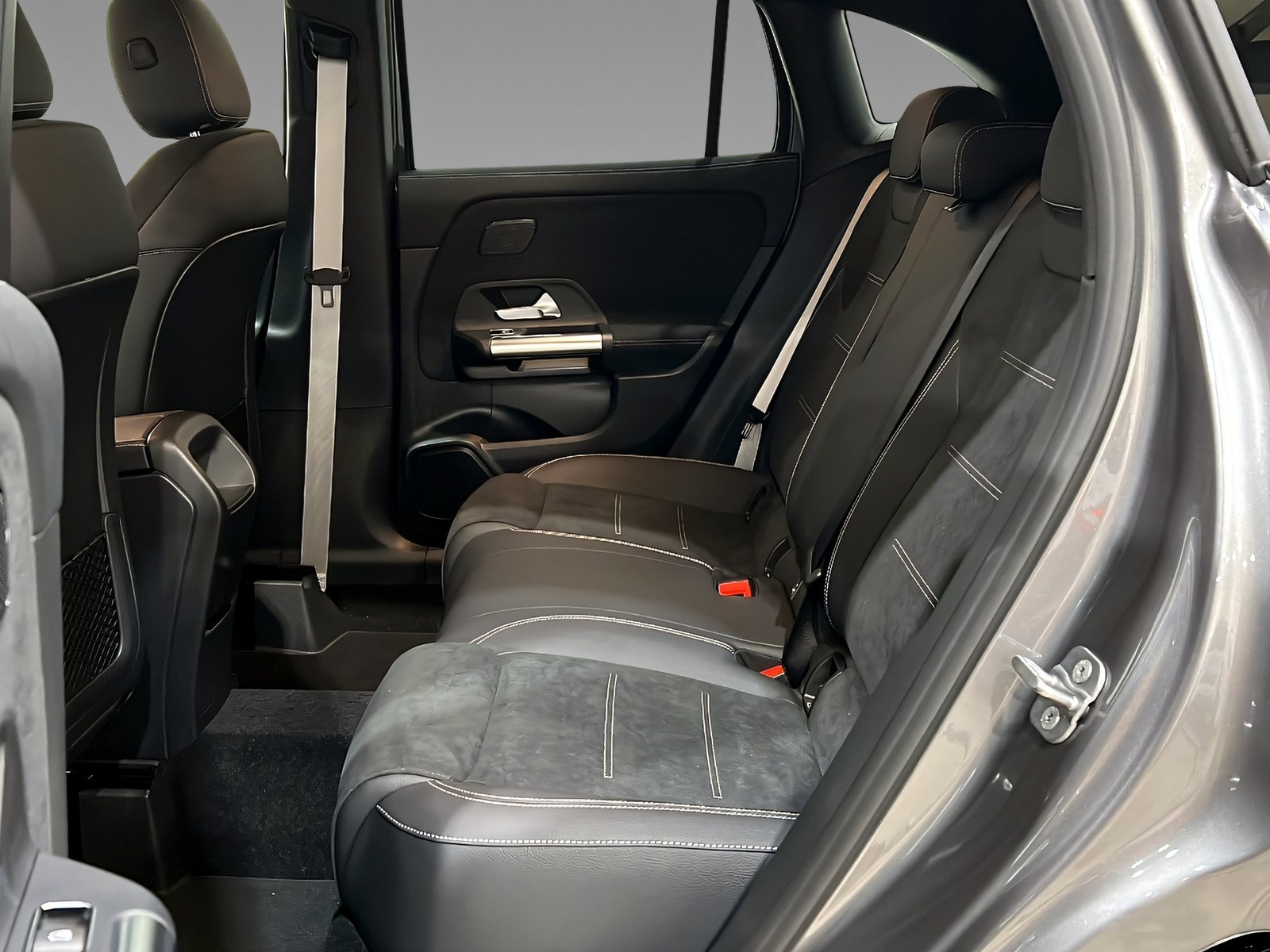 GLA 200 AMG+EDITION+20''+Kamera+TotW+AHK Bild 9