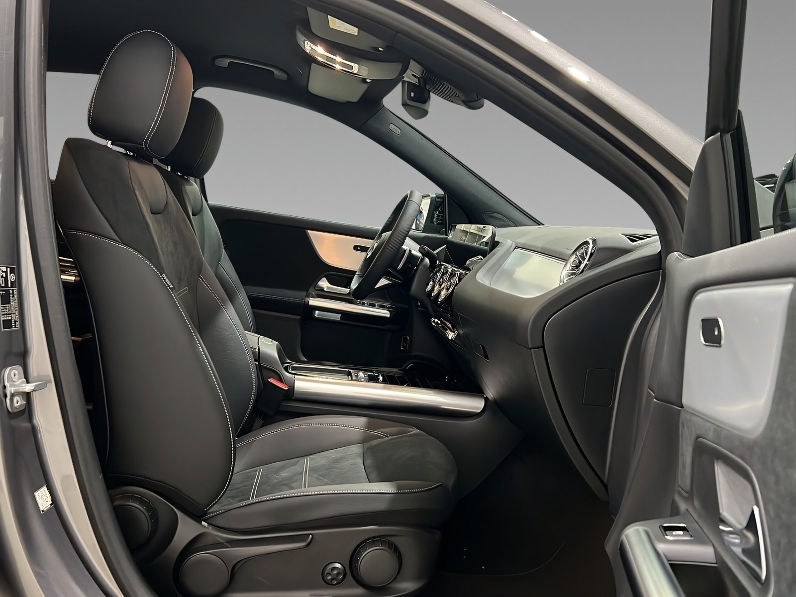 GLA 200 AMG+EDITION+20''+Kamera+TotW+AHK Bild 14