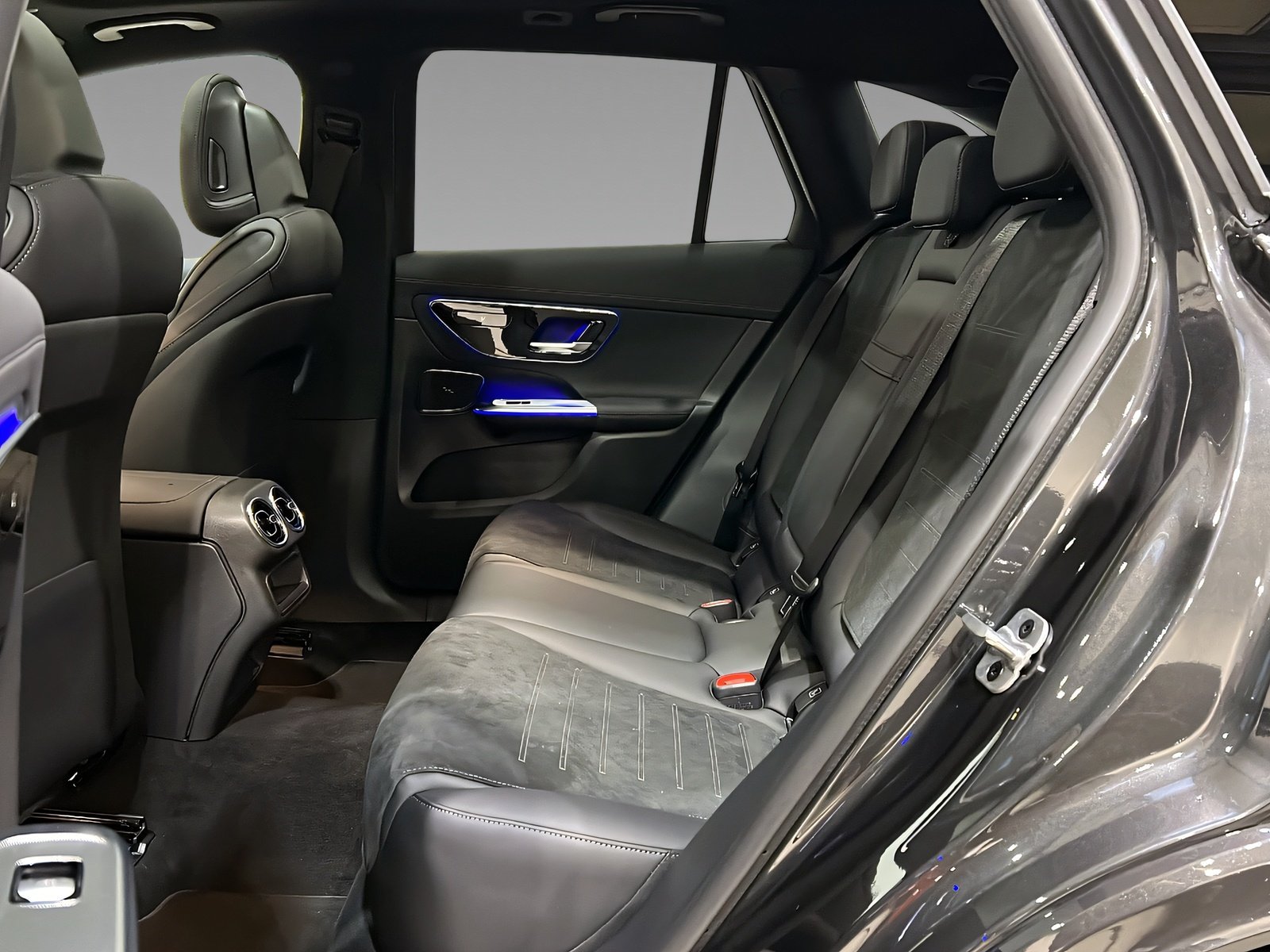 GLC 220 d 4M AMG+DISTR+NIGHT+Memo+Pano+AHK+360° Bild 10