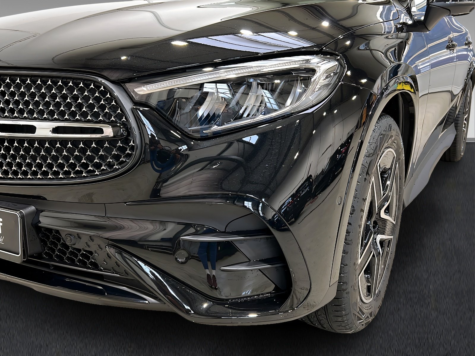 GLC 220 d 4M AMG+DISTR+NIGHT+Memo+Pano+AHK+360° Bild 15