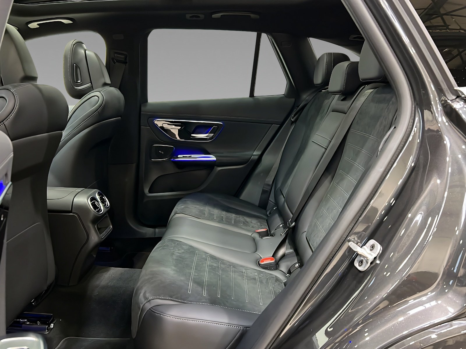 GLC 220 d 4M AMG+LED+DISTRO+Memo+Pano+AHK+360° Bild 9