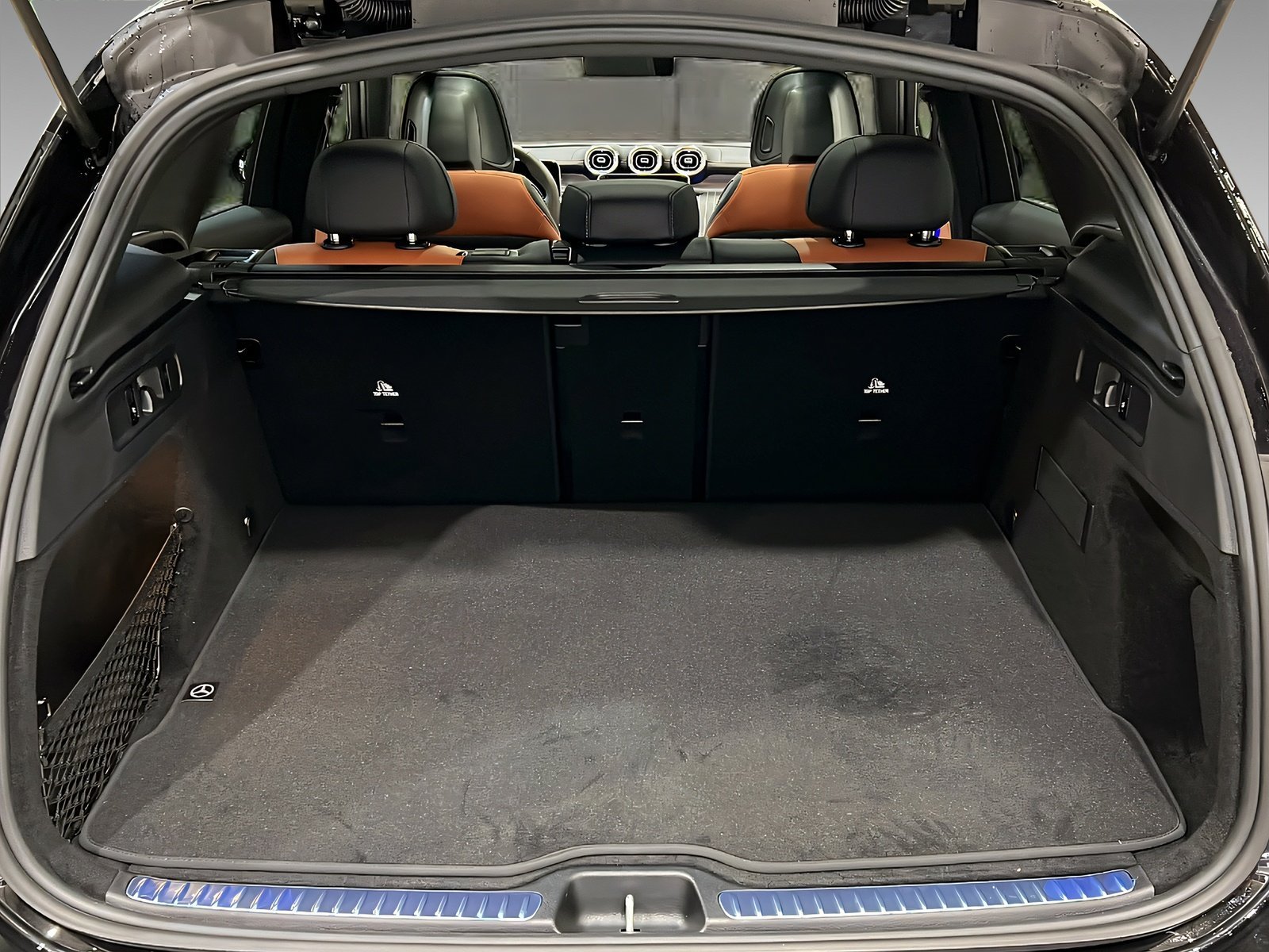 GLC 450 d 4M AMG+LEDER+NIGHT+Memo+Burme+AHK+360° Bild 6