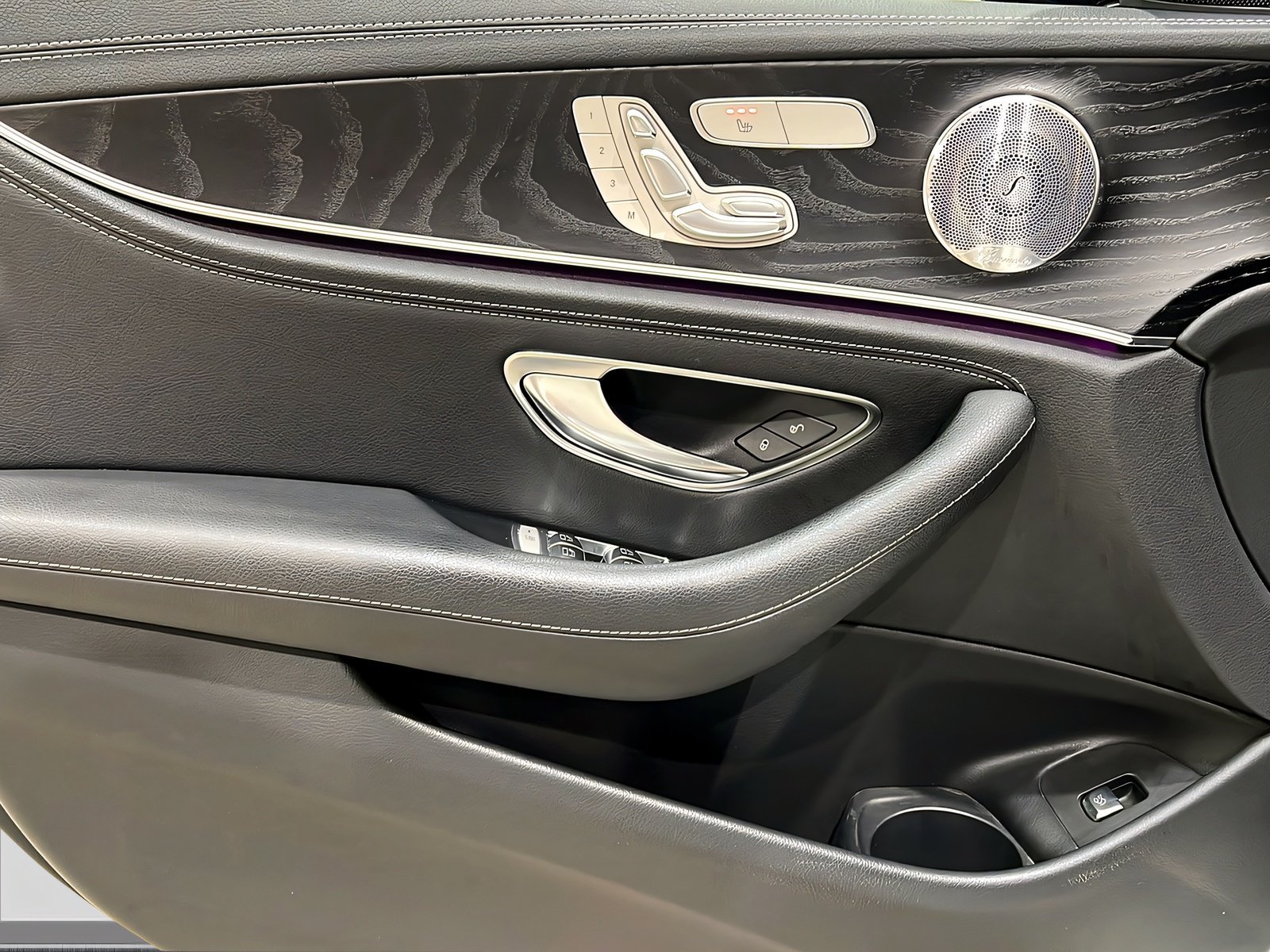 E 300de 4M T AMG+NIGHT+DISTRO+Burme+AHK+360° Bild 14