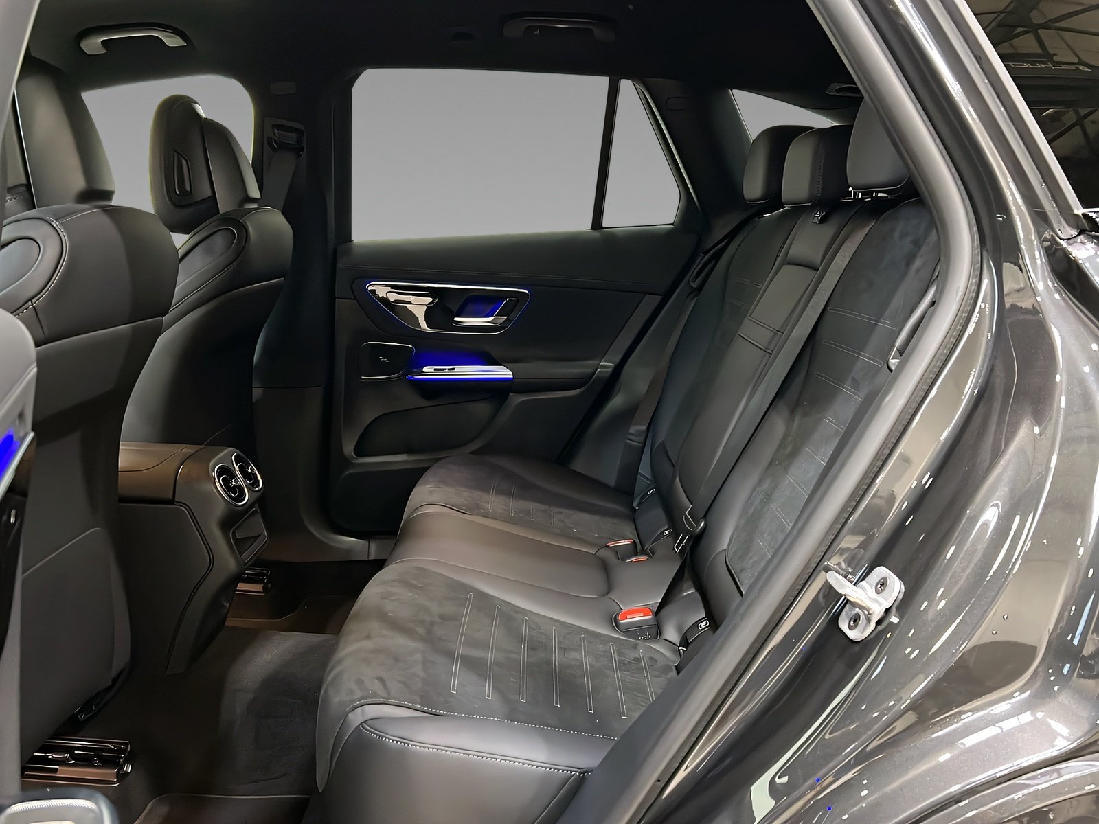 GLC 220d 4MATIC AMG+NIGHT+EASY-PACK+Ambi+AHK+360 Bild 9