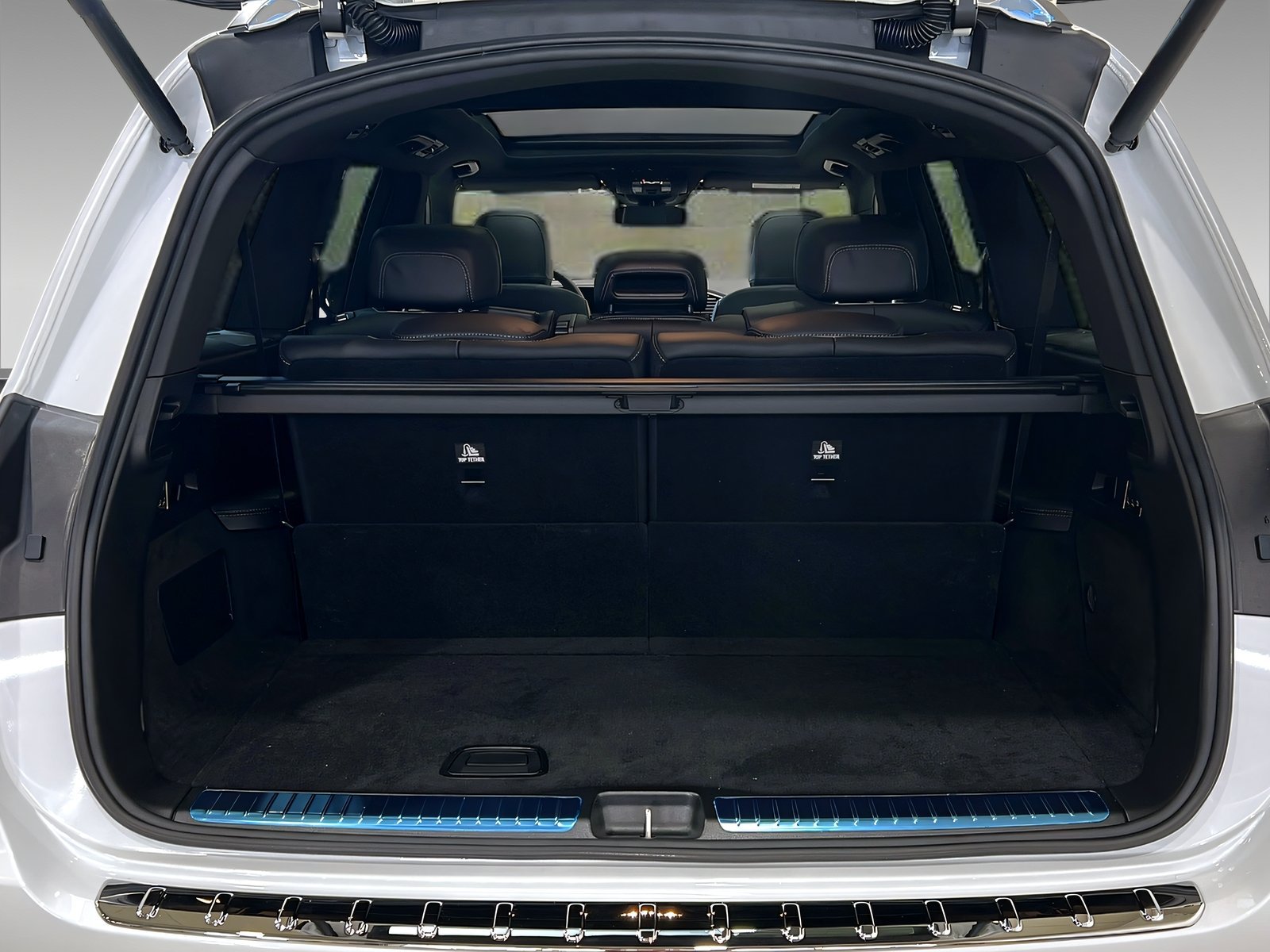 GLS 580 4M AMG+DIST+7-Sitz+Burm+StHz+HuD+AHK+360 Bild 8