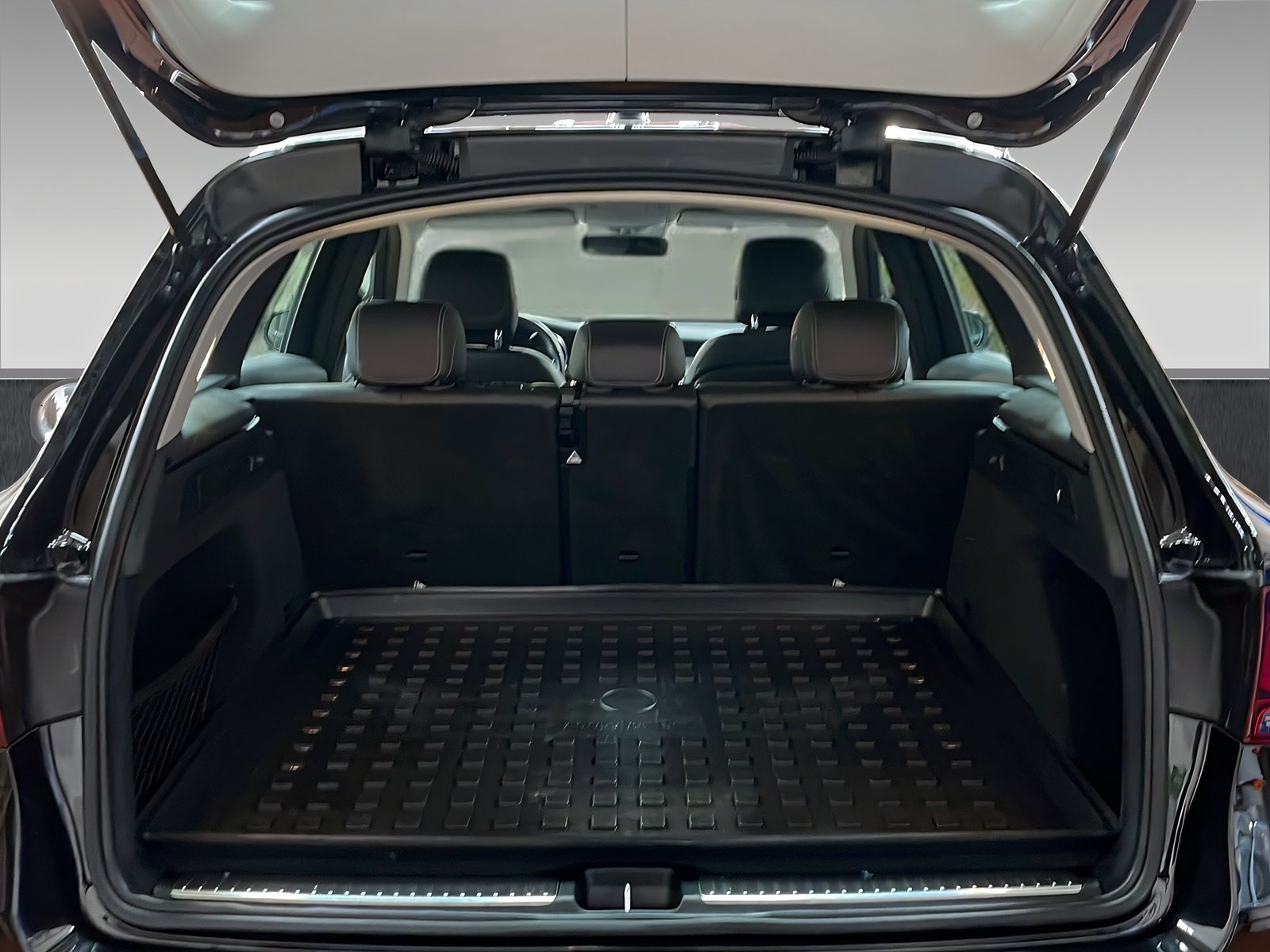 GLC 220 d 4M LED+CHROM+Kamera+CarPlay+TotW Bild 8