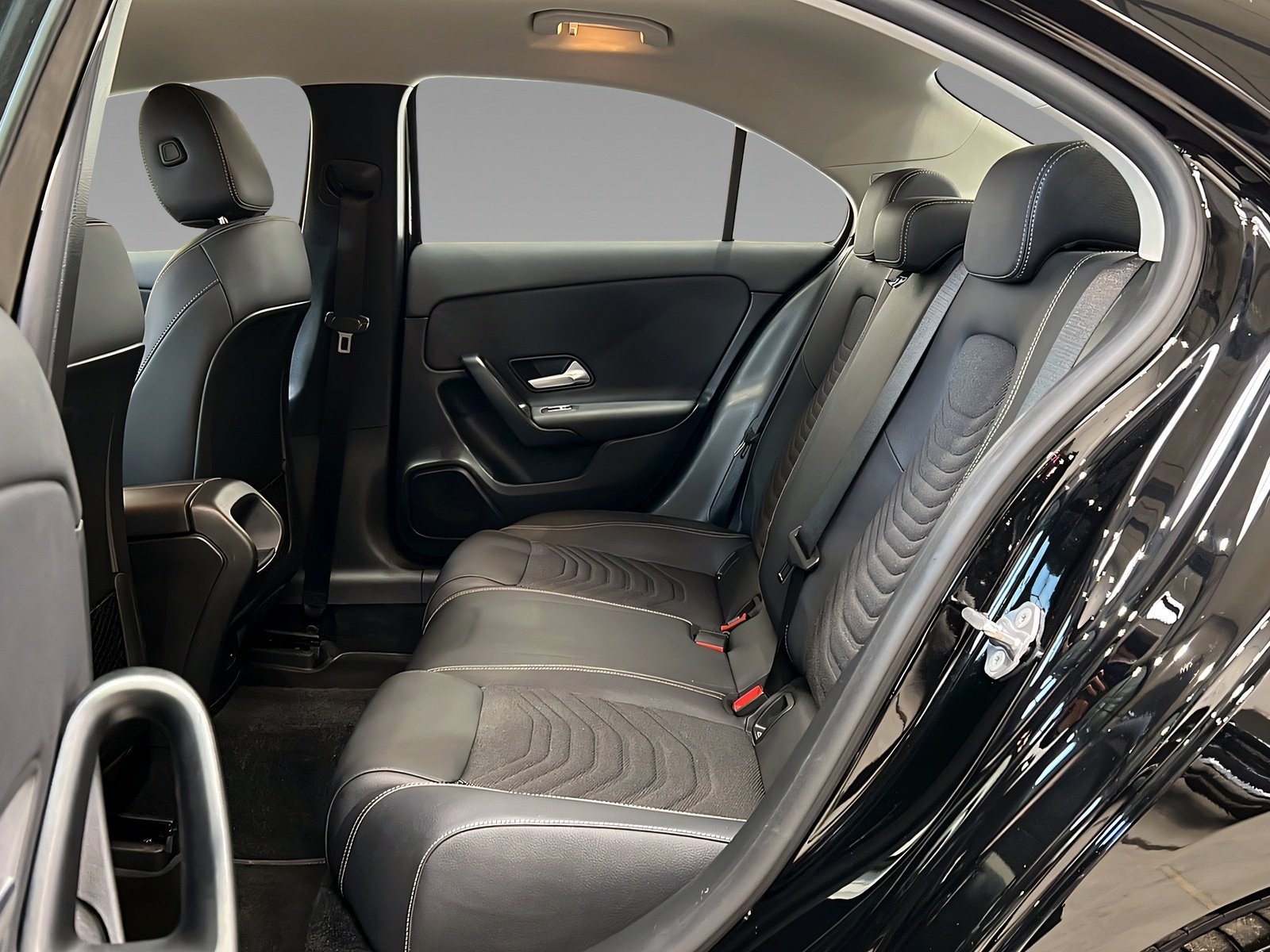 A 250 e Limousine STYLE+Kame+CarPlay+Keyless+DAB Bild 12