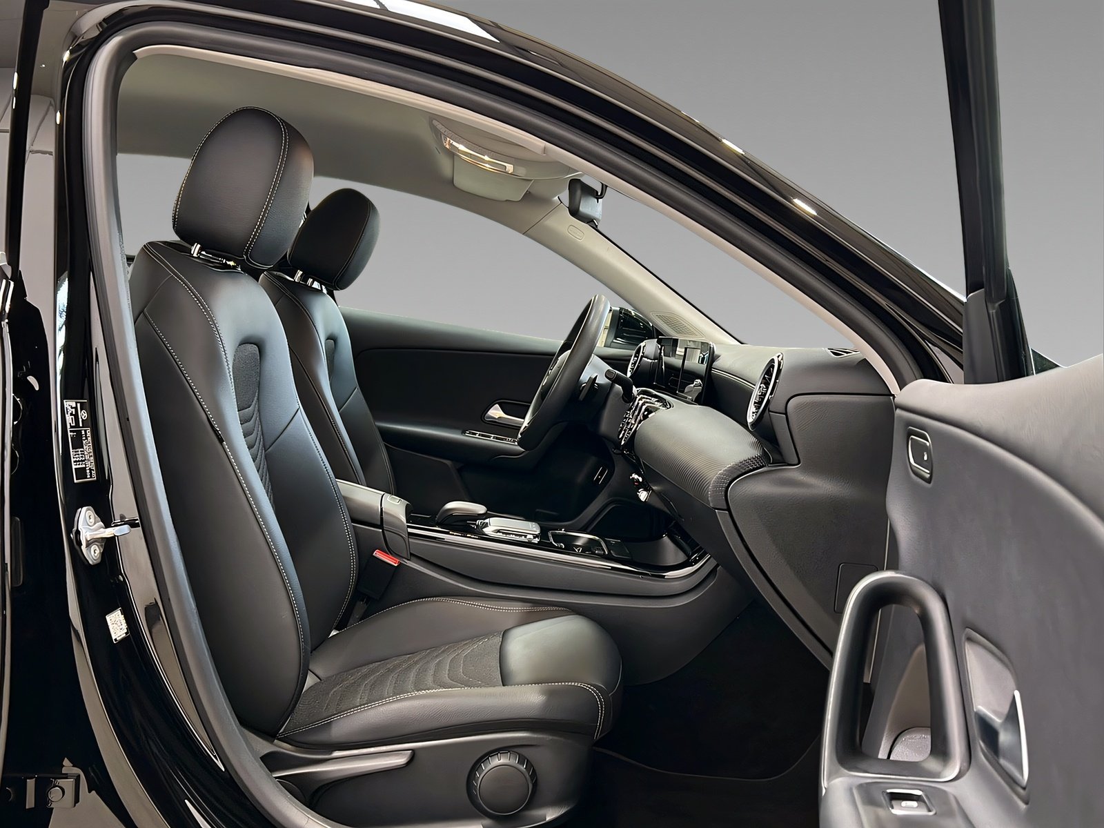 A 250 e Limousine STYLE+Kame+CarPlay+Keyless+DAB Bild 13