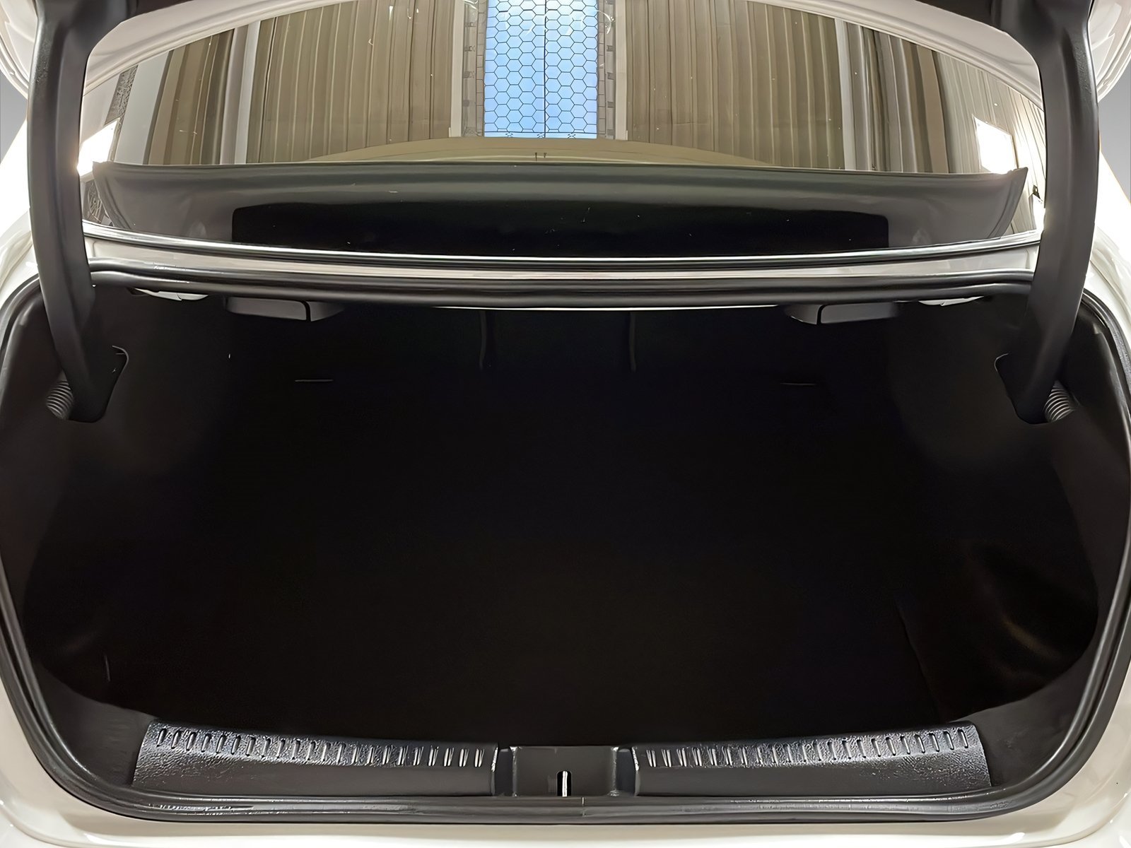 CLA 200 AMG+LED+NIGHT+Kamera+Ambiente+Pano+TotW Bild 8