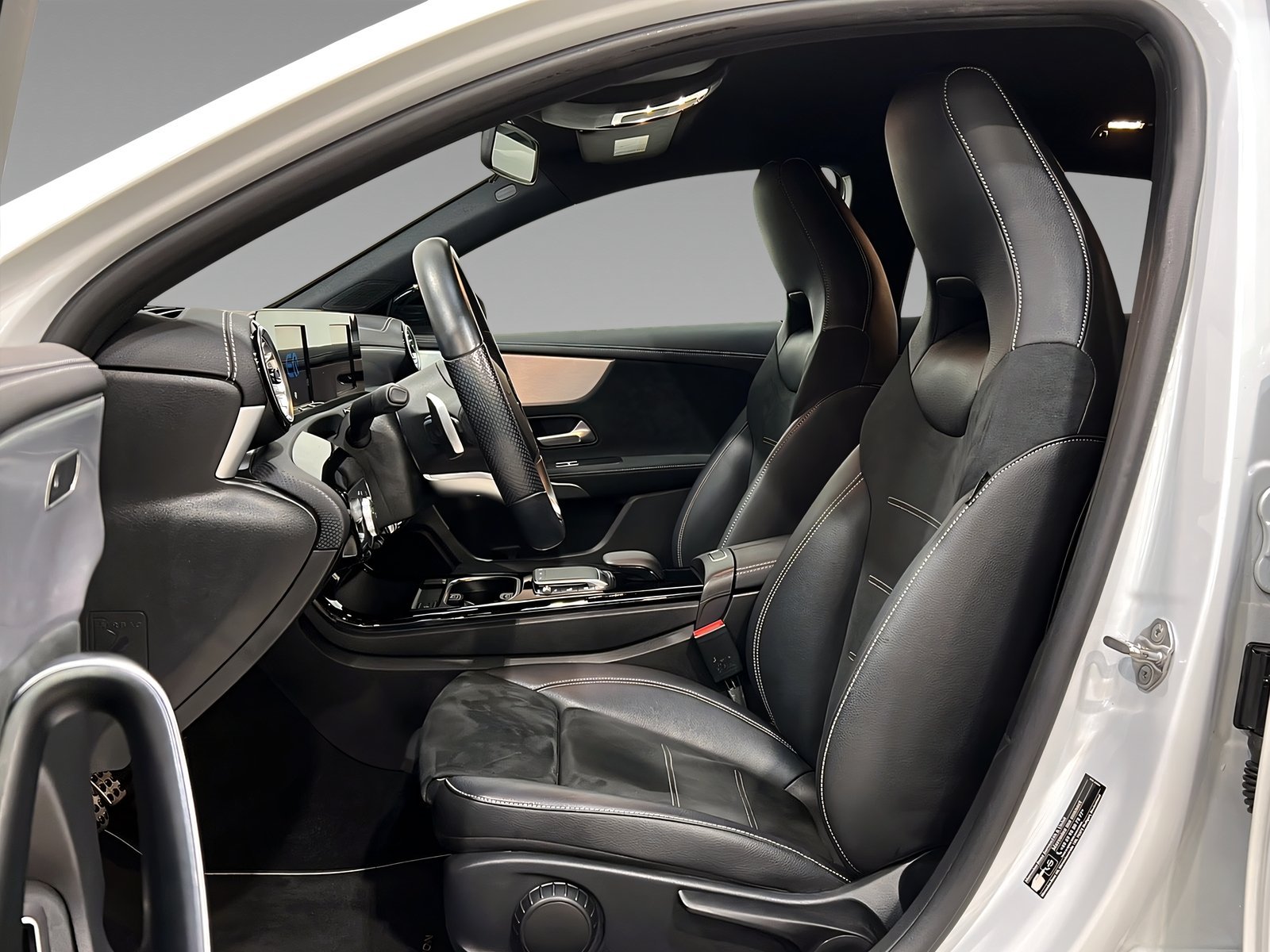 A 250 e Kompaktlimousine AMG+LED+NIGHT+Kame+Ambi Bild 9