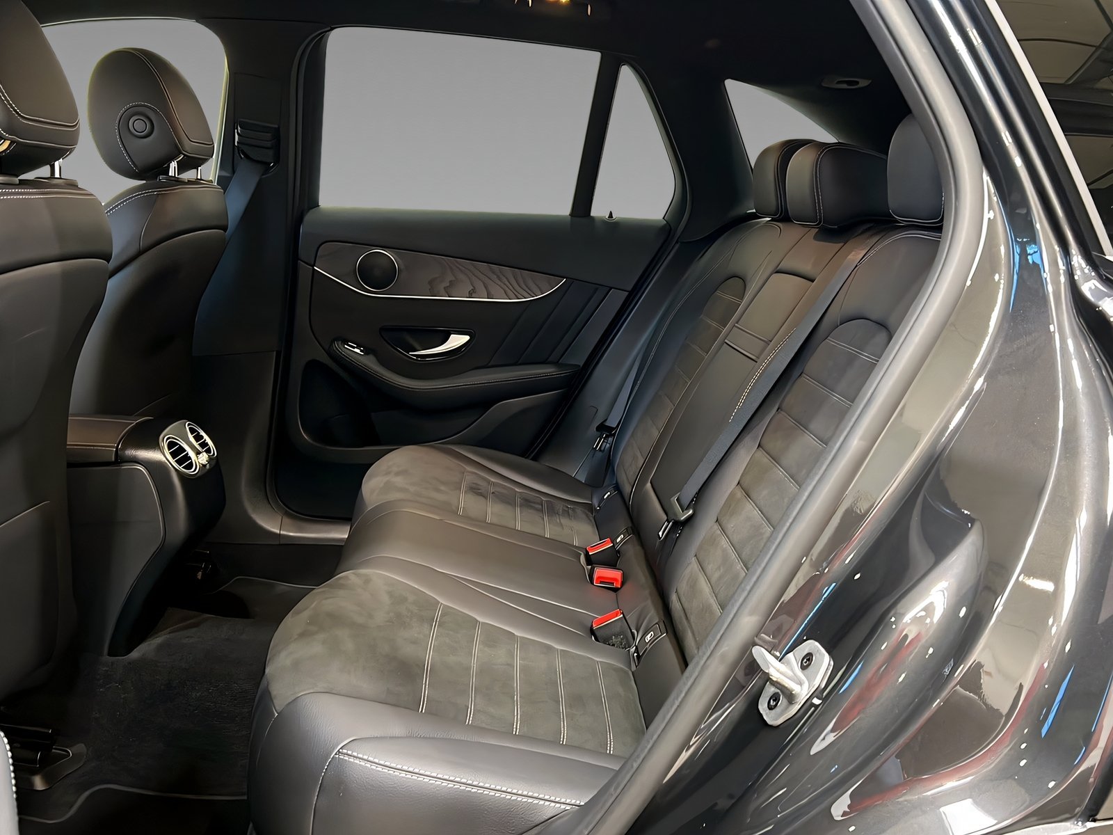 GLC 300 de LED+DISTRONIC+TotW+AHK+AMG-Interieur Bild 10