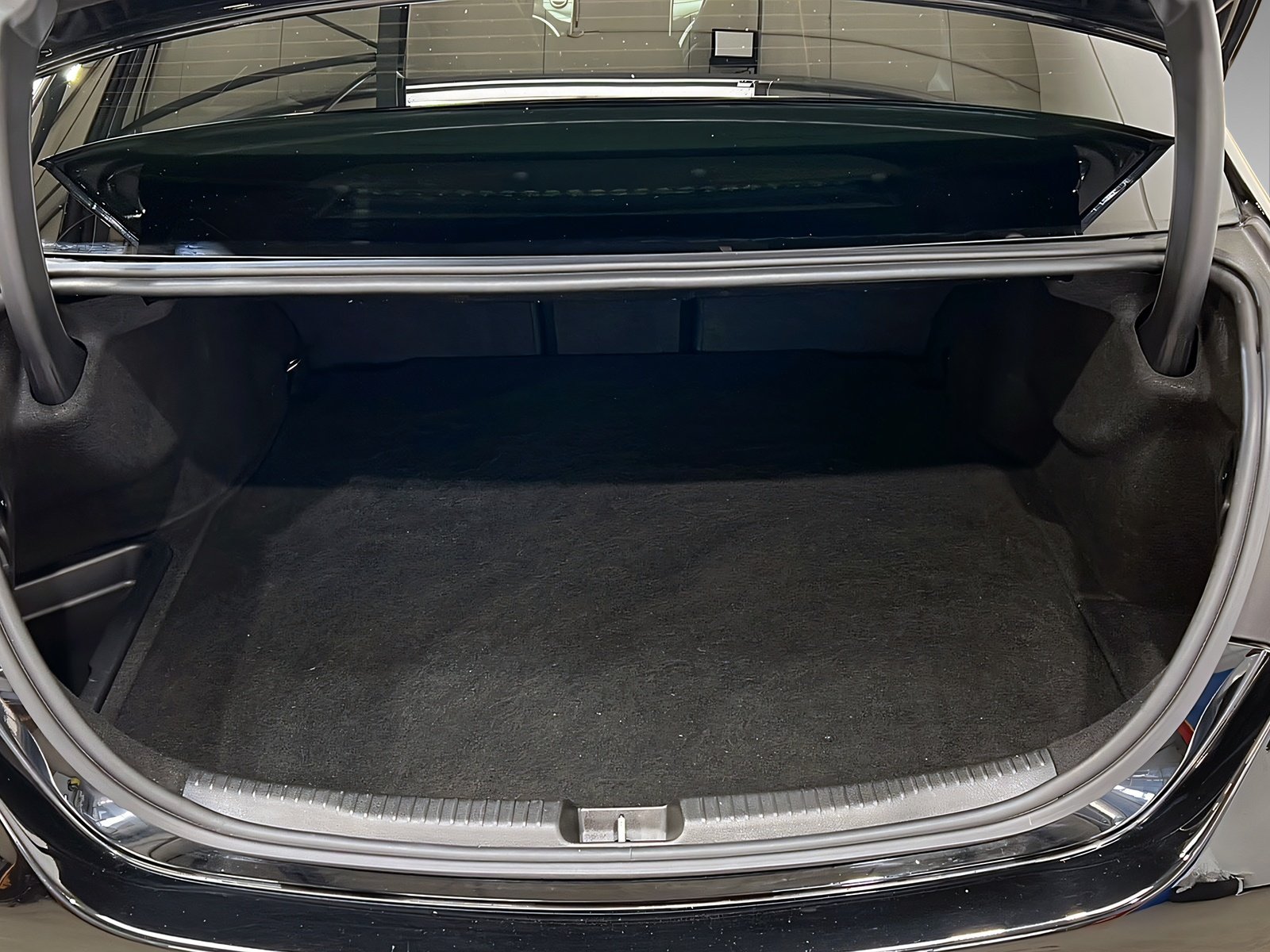 C 300 e AMG+LED+NIGHT+DISTRO+Kamera+Ambiente Bild 8