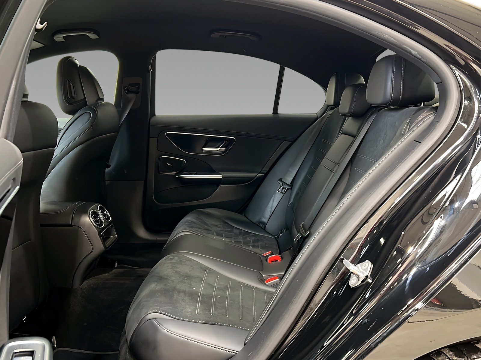 C 300 e AMG+LED+NIGHT+DISTRO+Kamera+Ambiente Bild 12