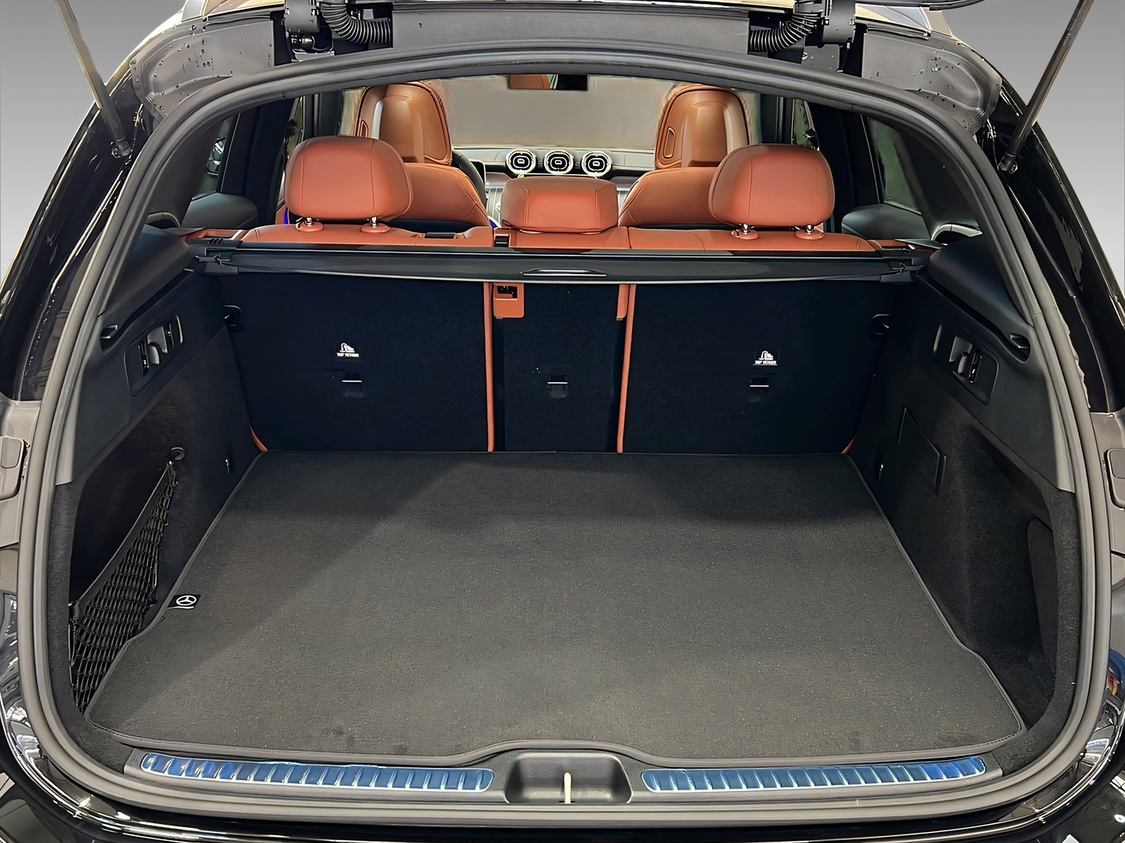 GLC 450 d 4M AMG+DISTR+NIGHT+Burme+Memo+AHK+360° Bild 6
