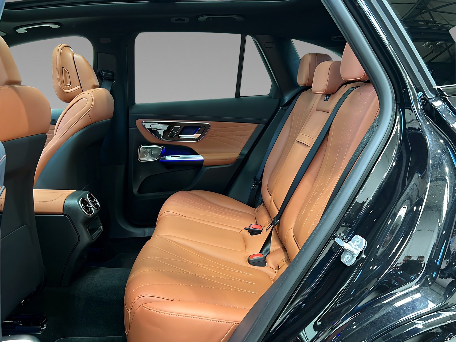 GLC 450 d 4M AMG+DISTR+NIGHT+Burme+Memo+AHK+360° Bild 9