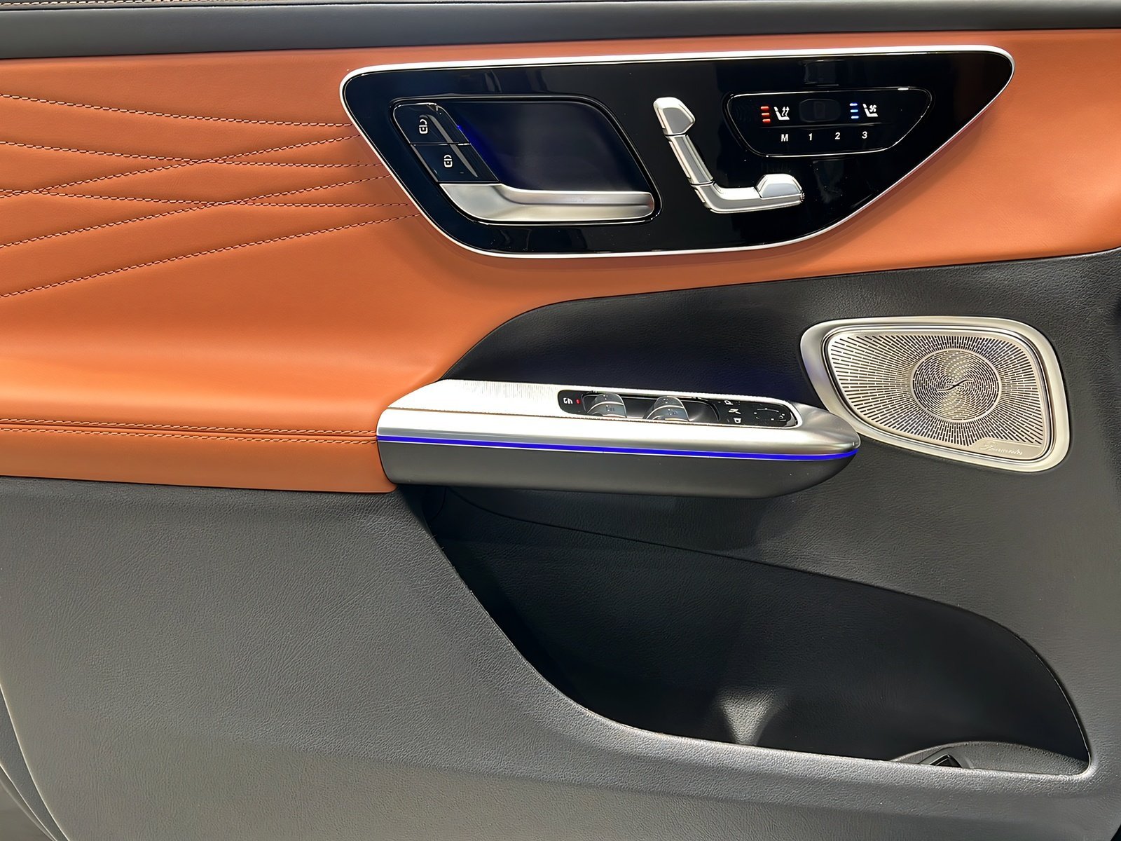 GLC 450 d 4M AMG+DISTR+NIGHT+Burme+Memo+AHK+360° Bild 13