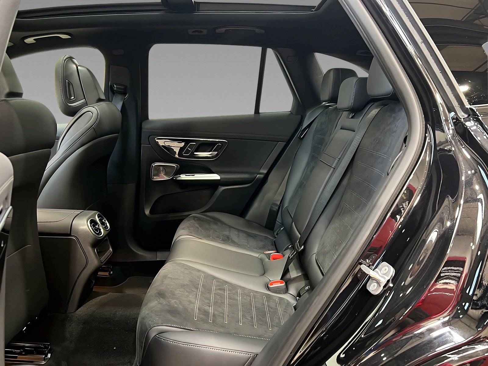 GLC 450 d 4M AMG+DIGITAL+DISTR+Burm+StHz+AHK+360 Bild 9