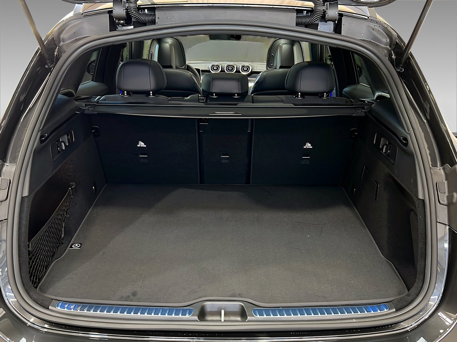 GLC 450 d 4M AMG+DISTR+NIGHT+Burme+Memo+AHK+360° Bild 6