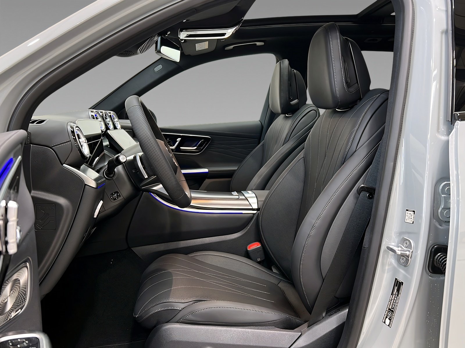 GLC 450 d 4M AMG+DISTR+NIGHT+Burme+Memo+AHK+360° Bild 8