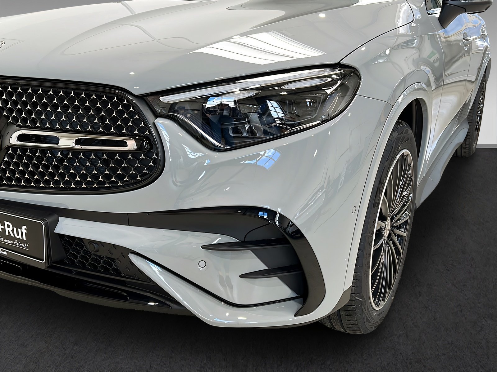 GLC 450 d 4M AMG+DISTR+NIGHT+Burme+Memo+AHK+360° Bild 15