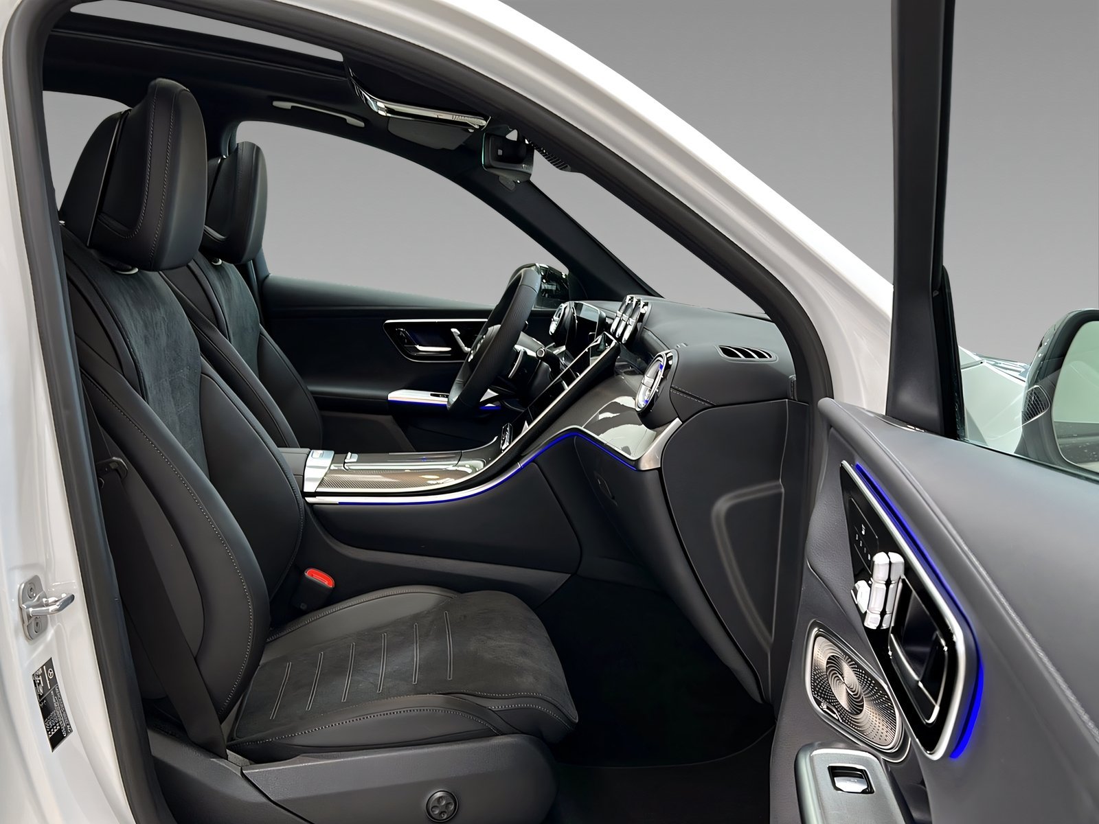 GLC 450 d 4M AMG+DISTR+NIGHT+Burme+Memo+AHK+360° Bild 14