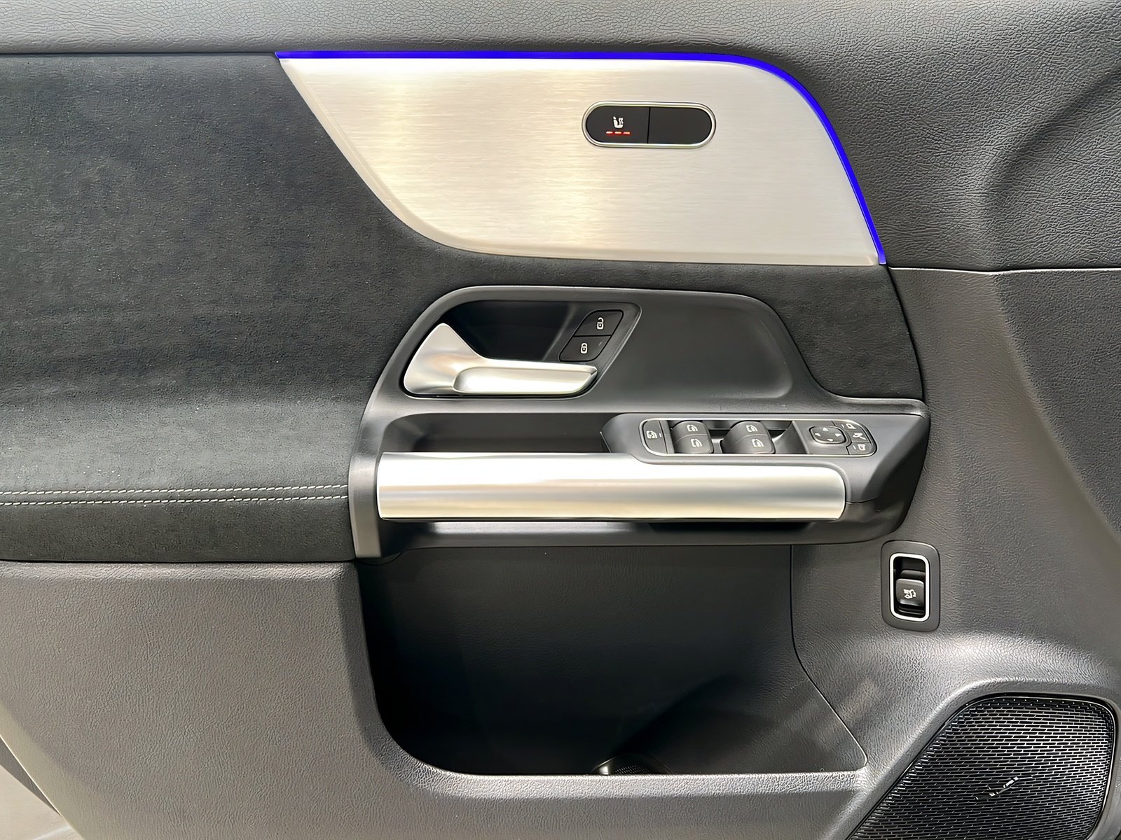 GLA 200 AMG+LED+NIGHT+Rückfahrkamera+Ambi+AHK Bild 13