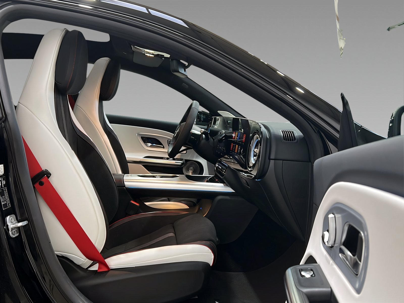 CLA 200 NEW_MODEL+AMG+MULTI+SUPERSCREEN+Burme Bild 14