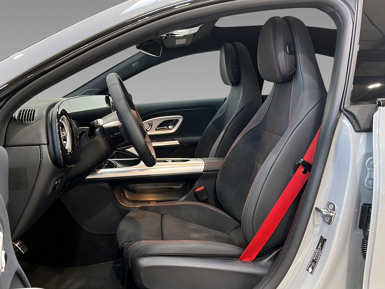 CLA 200 NEW_MODEL+AMG+Kamera+Pano+CarPlay+TotW Bild 8