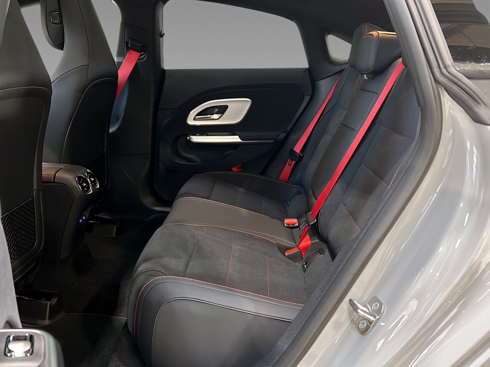 CLA 200 NEW_MODEL+AMG+Kamera+Pano+CarPlay+TotW Bild 9