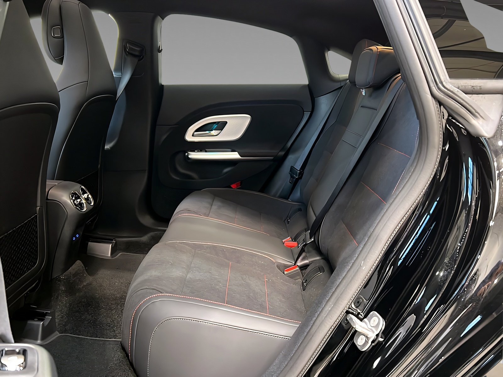 CLA 200 AMG+NEW_MODEL+LED+NIGHT+Kamera+Panorama Bild 9