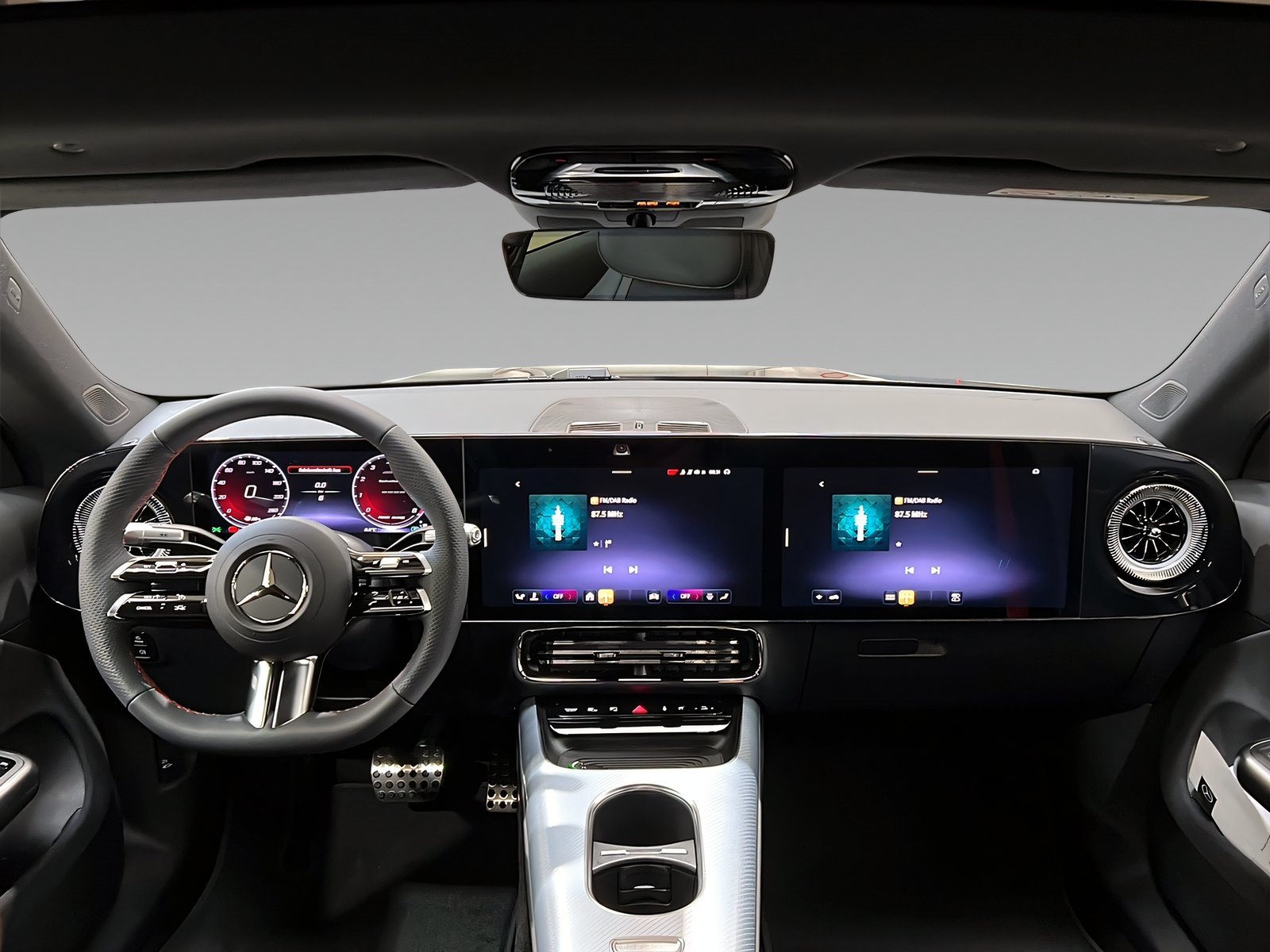 CLA 200 NEW_MODEL+AMG+NIGHT+SUPERSCREEN+Pano Bild 10