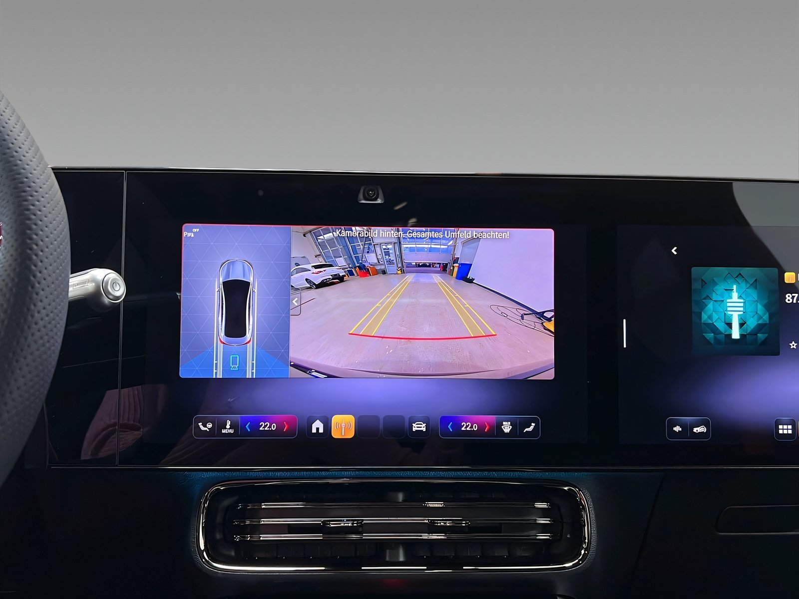 CLA 200 NEW_MODEL+AMG+NIGHT+SUPERSCREEN+Pano Bild 11