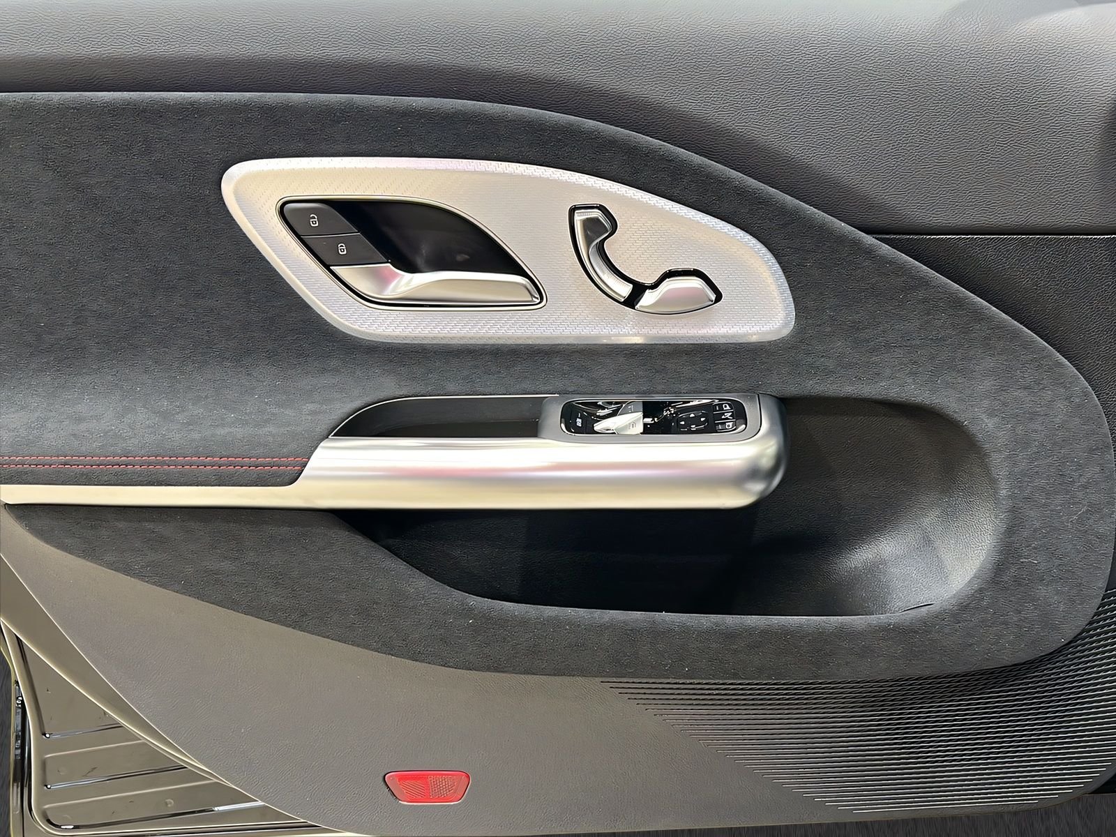 CLA 200 NEW_MODEL+AMG+NIGHT+SUPERSCREEN+Pano Bild 13