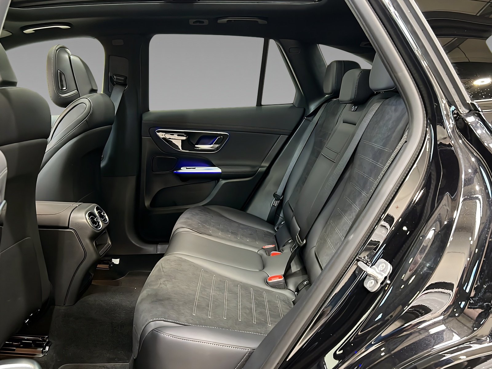 GLC 300 de 4M AMG+NIGHT+Memo+Pano+LrHz+AHK+360° Bild 9