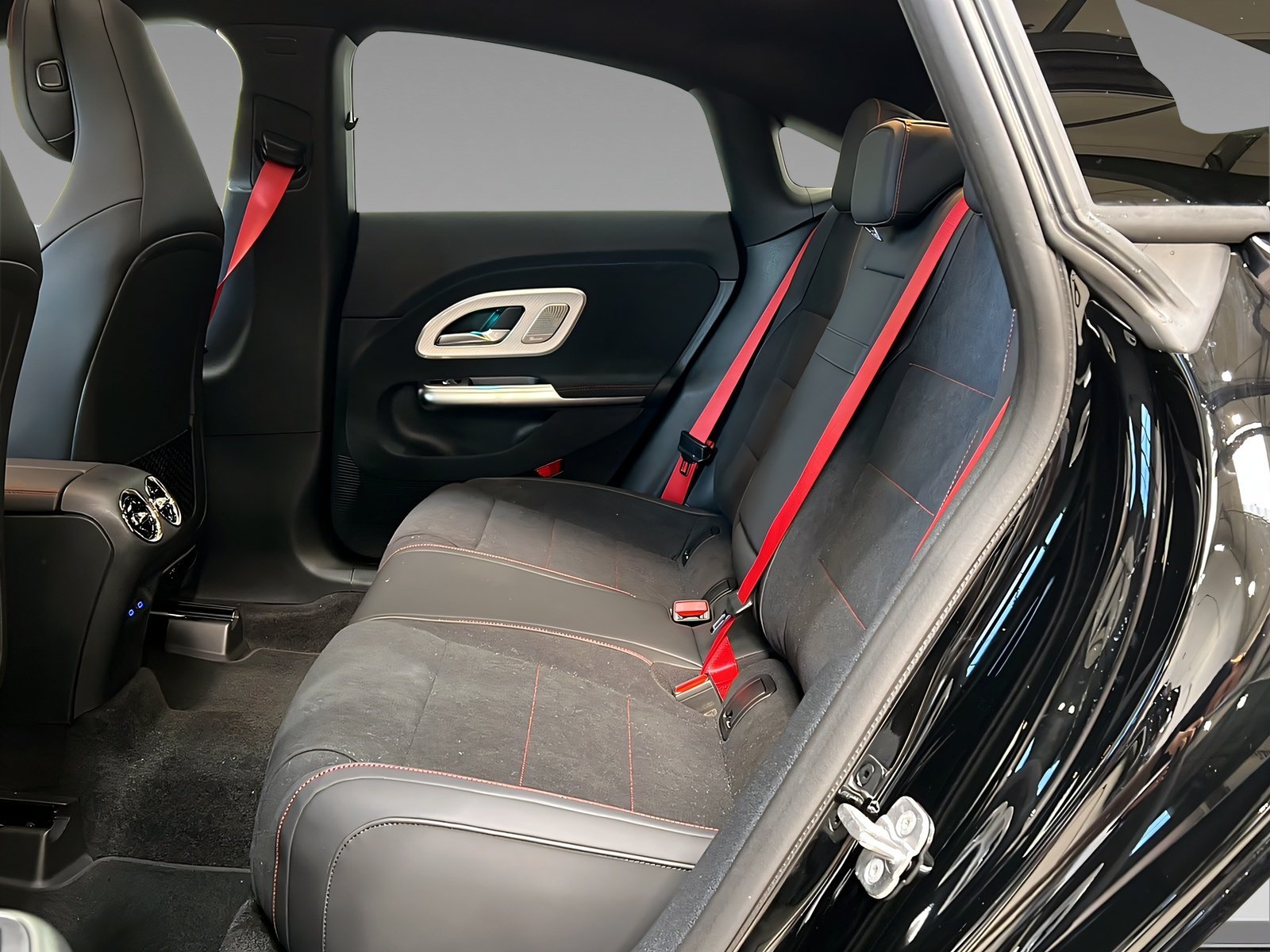CLA 200 NEW_MODEL+AMG+Night+SUPERSCREEN+Pano Bild 9