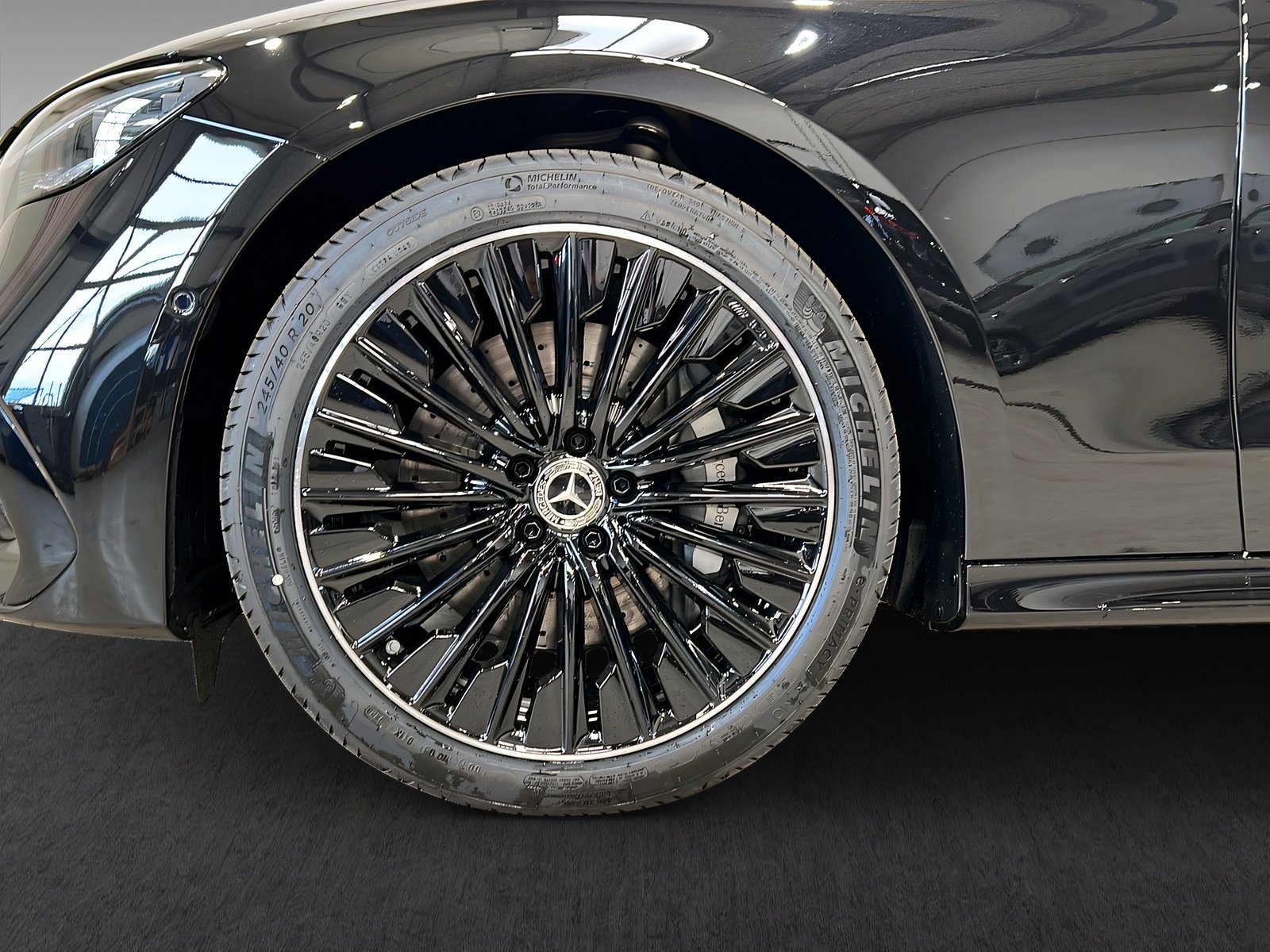 E 450 d 4M+AMG+LEDER+PREMIUM+AHK+STANDHEIZUNG Bild 7