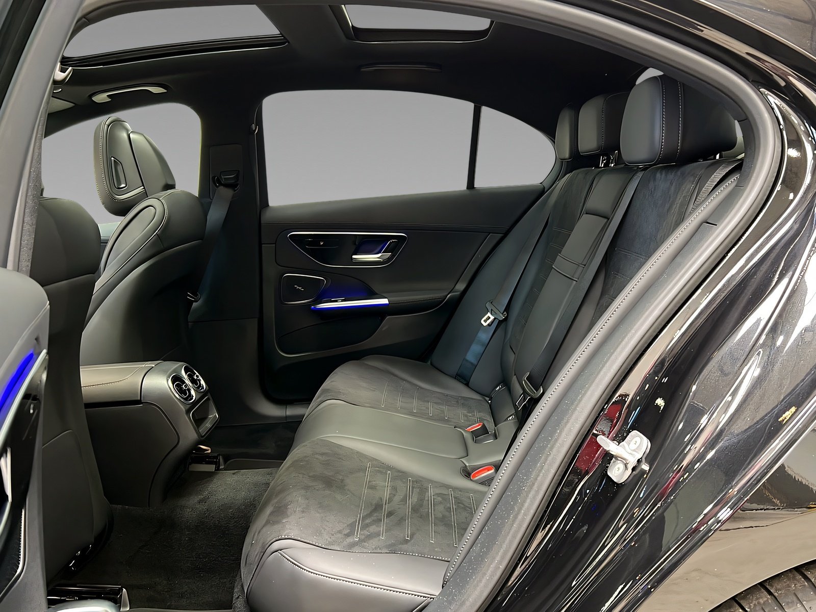 C 220 d AMG+NIGHT+Memory+Pano+CarPlay+TotW+360° Bild 9