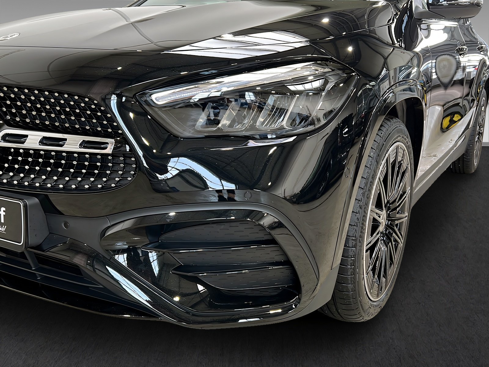 GLA 200 d AMG+LED+NIGHT+Kamera+LrHz+TotW+DAB+AHK Bild 3