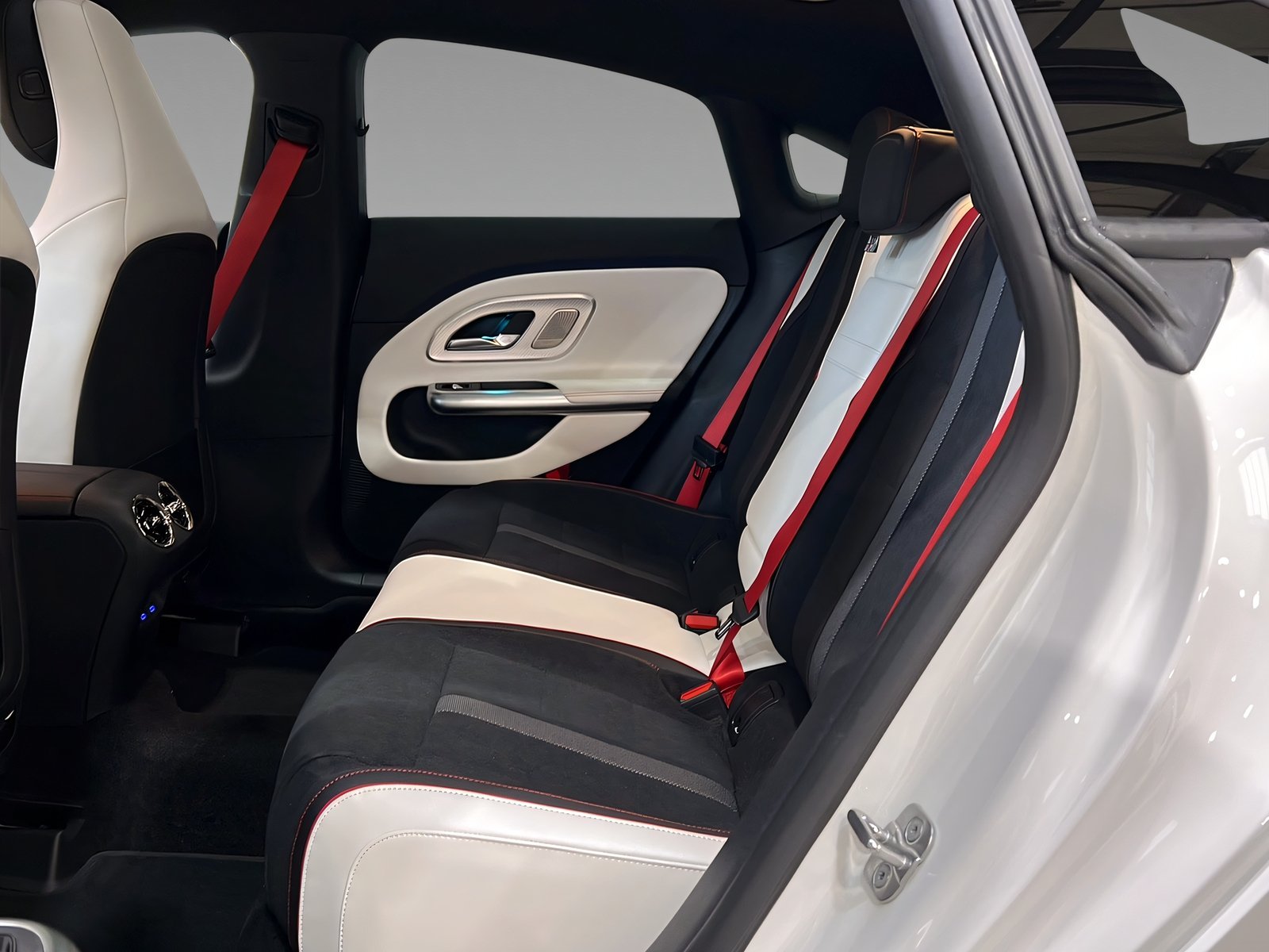 CLA 200 NEW_MODEL+AMG+SUPERSCREEN+Burme+Kamera Bild 9