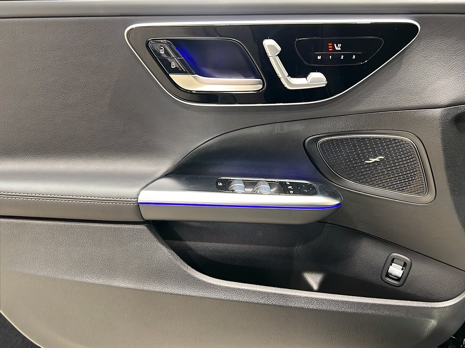C 220 d AMG+LED+NIGHT+CarPlay+Memory+LrHz+360° Bild 13
