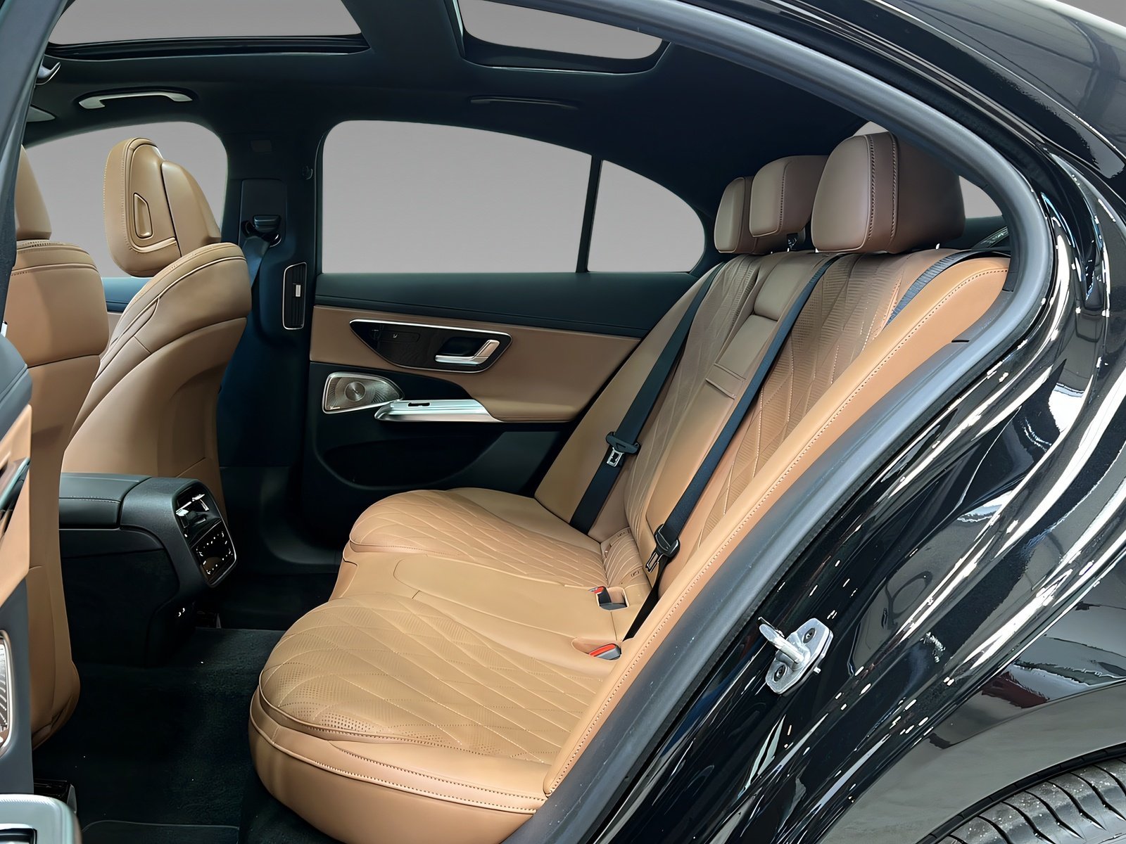 E 450 d 4M+AMG+LEDER+PREMIUM+AHK+STANDHEIZUNG Bild 9