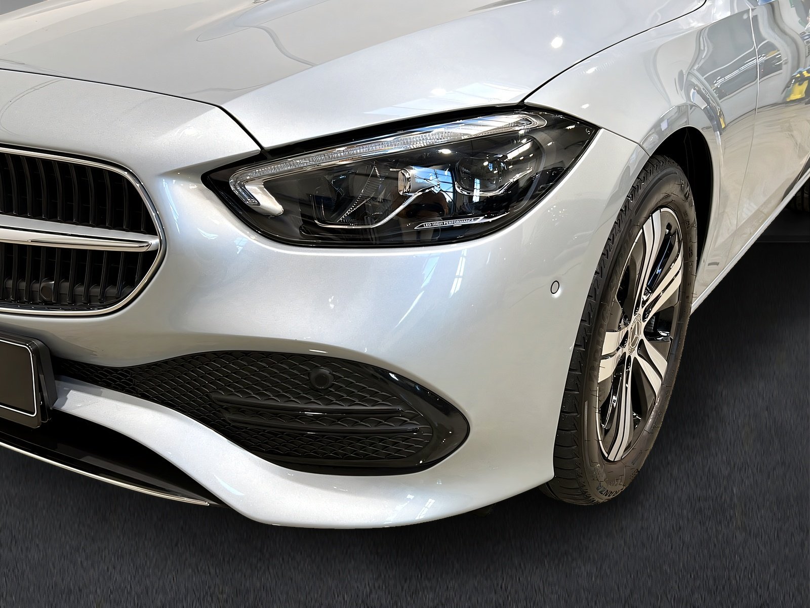 C 180 AVANTGARDE+LED+Kamera+Ambi+TotW+LrHz+DAB Bild 6