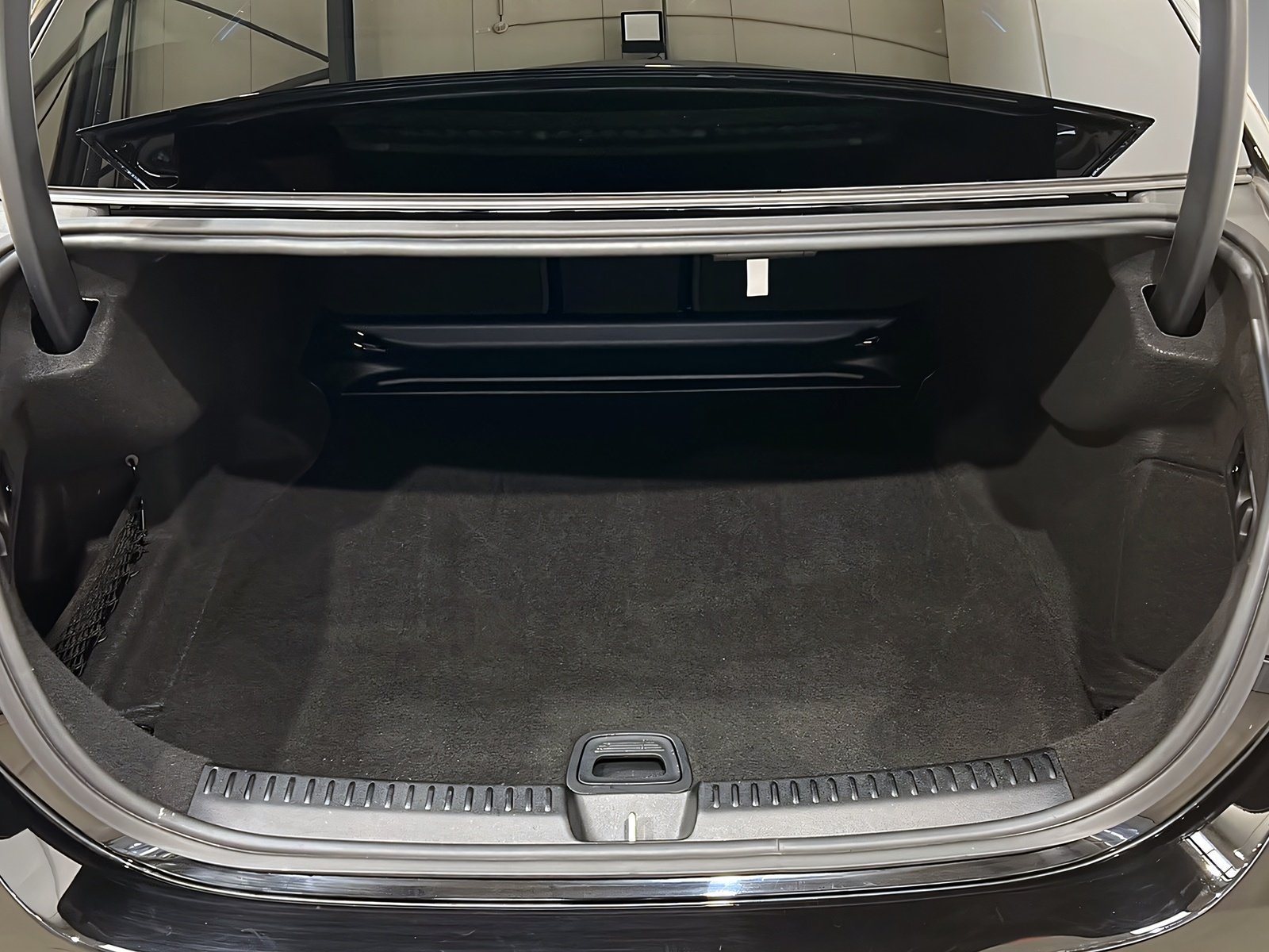 E 220 d AVANTGARDE+LED+Kamera+CarPlay+Ambi+TotW Bild 8