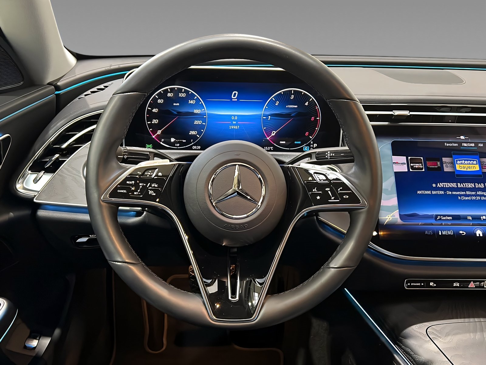 E 220 d AVANTGARDE+LED+Kamera+CarPlay+Ambi+TotW Bild 14