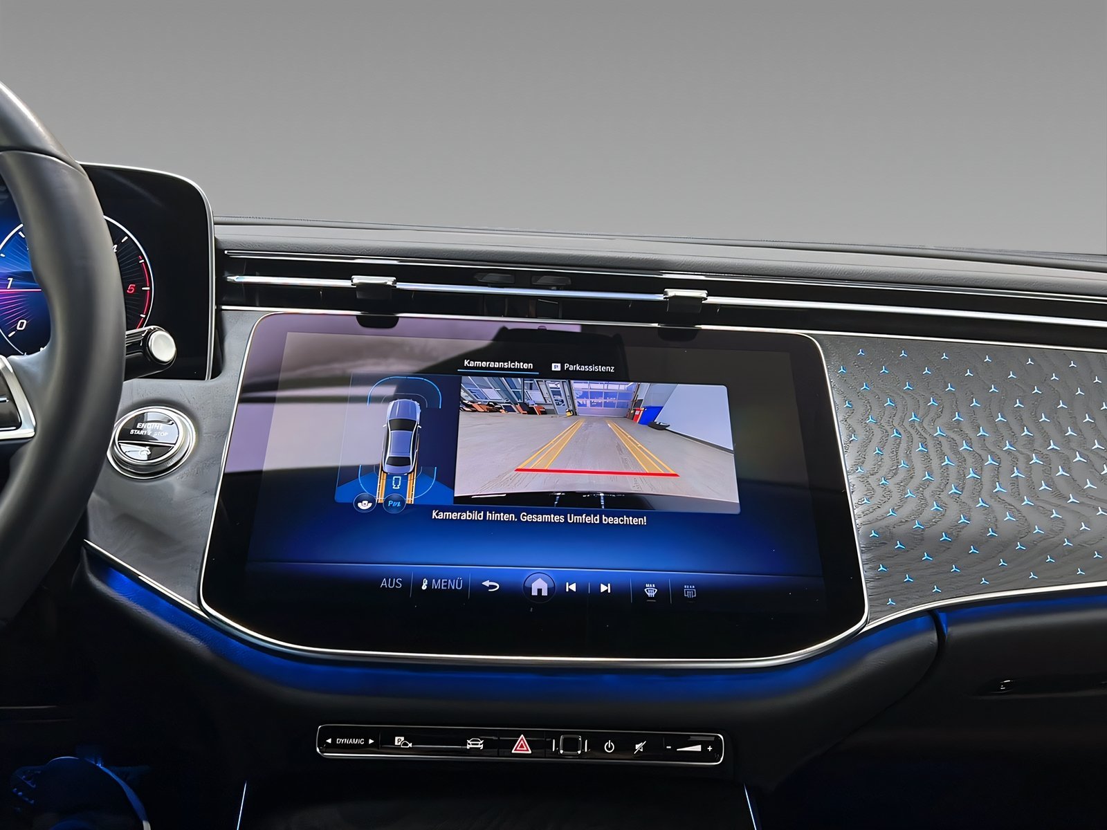 E 220 d AVANTGARDE+LED+Kamera+CarPlay+Ambi+TotW Bild 15