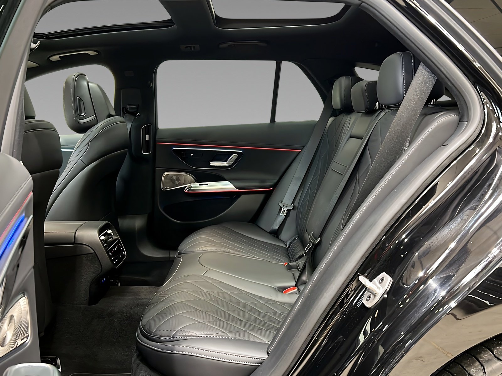 E 450 d T 4M AMG+Superscreen+Burme+HuD+AHK+360° Bild 9