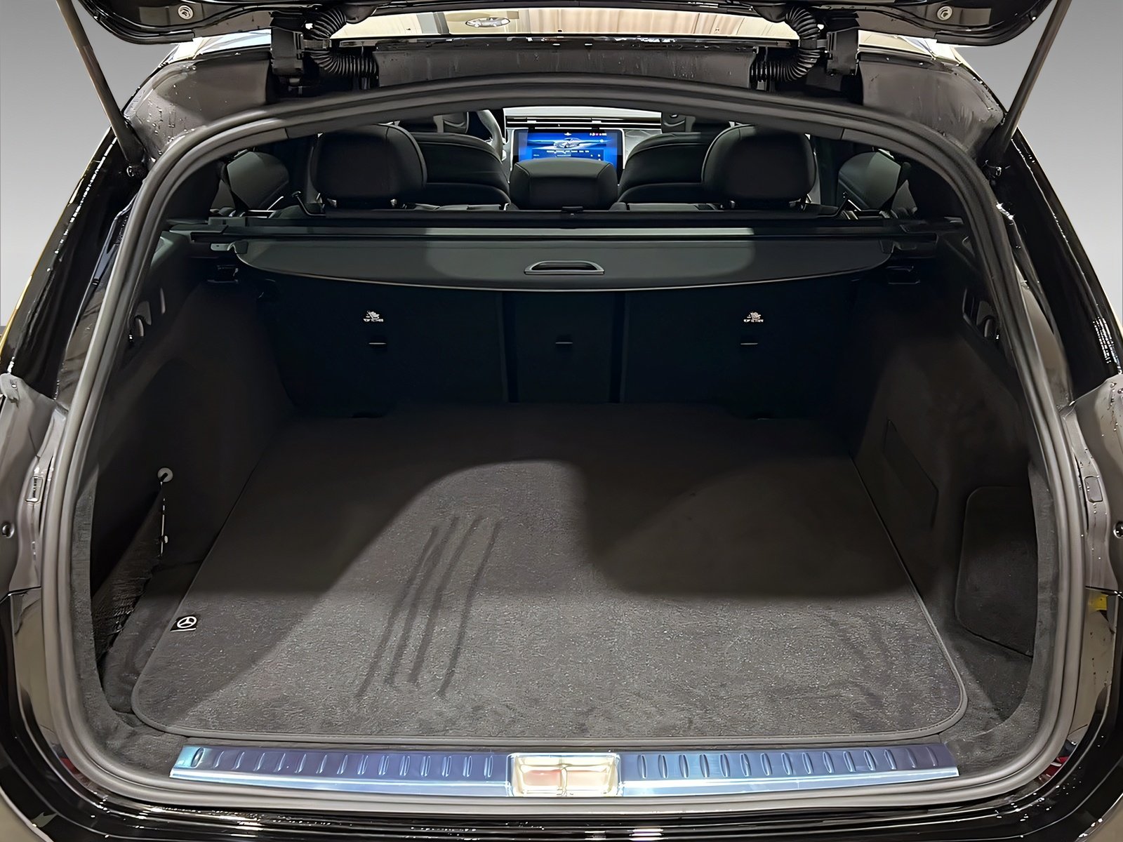 E 450 d 4M T-Modell AMG+DISTR+Burm+Pano+AHK+360° Bild 6