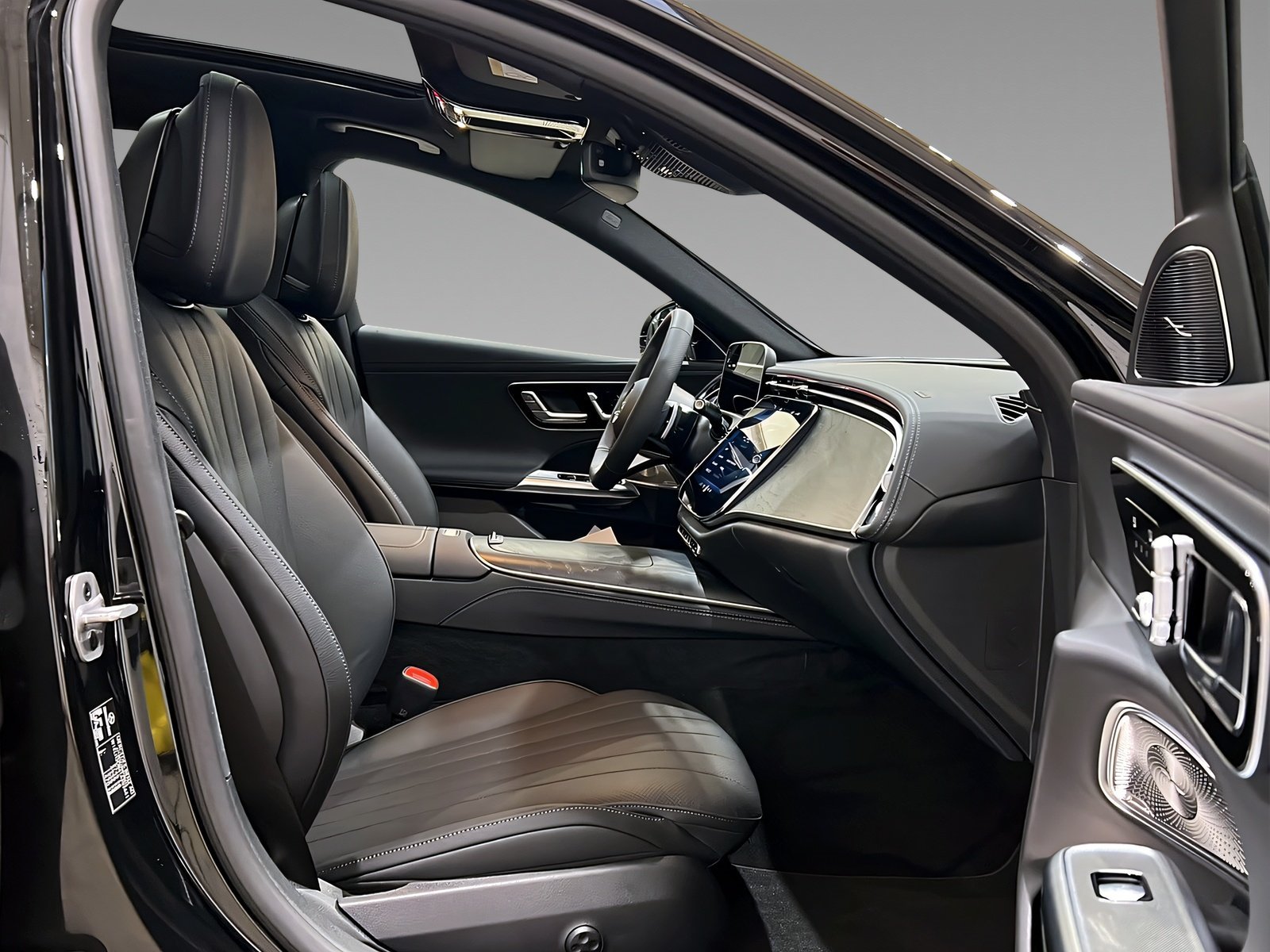 E 450 d 4M T-Modell AMG+DISTR+Burm+Pano+AHK+360° Bild 14